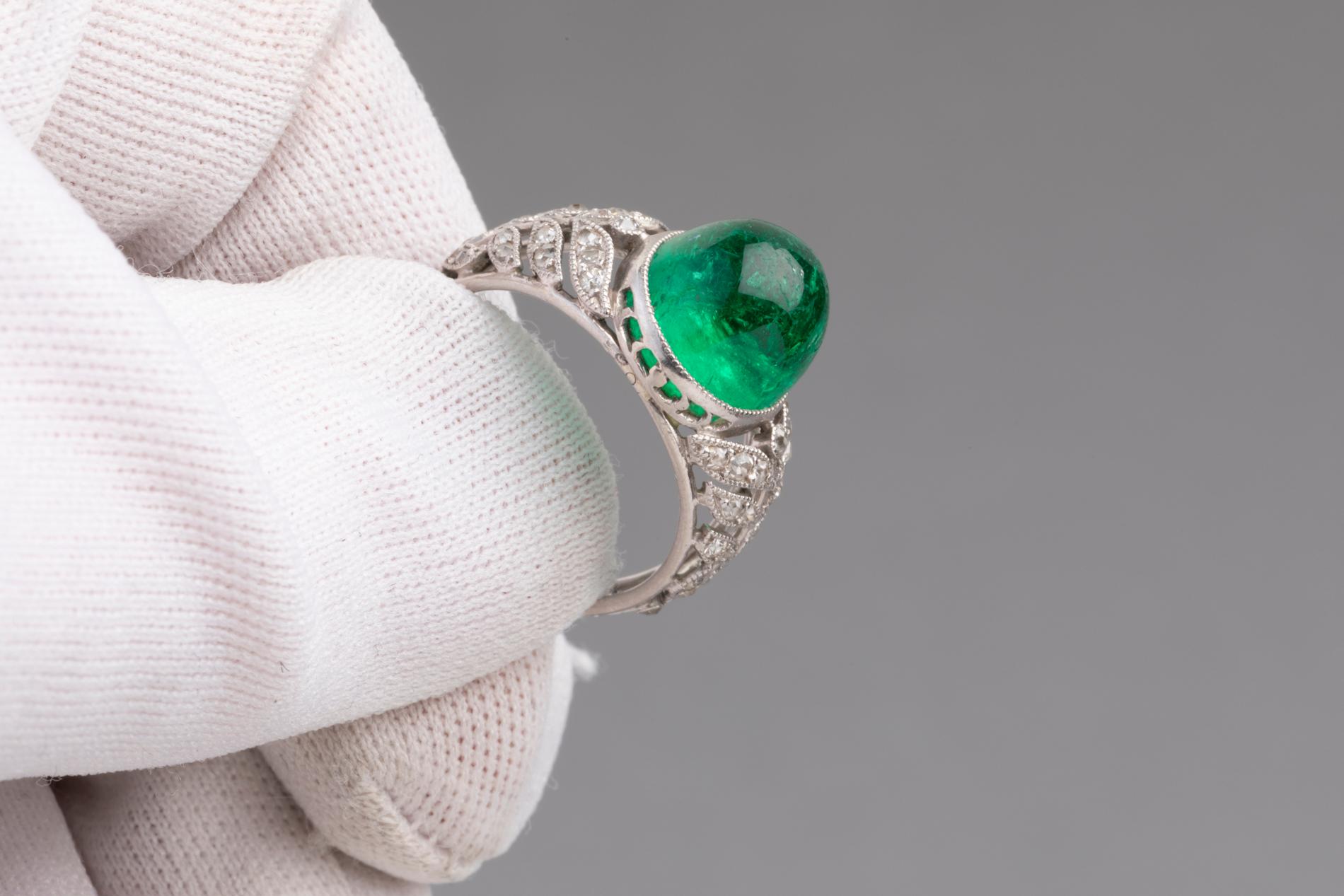 3.50 Carat Antique Colombian Emerald Ring, Platinum and Diamonds 2