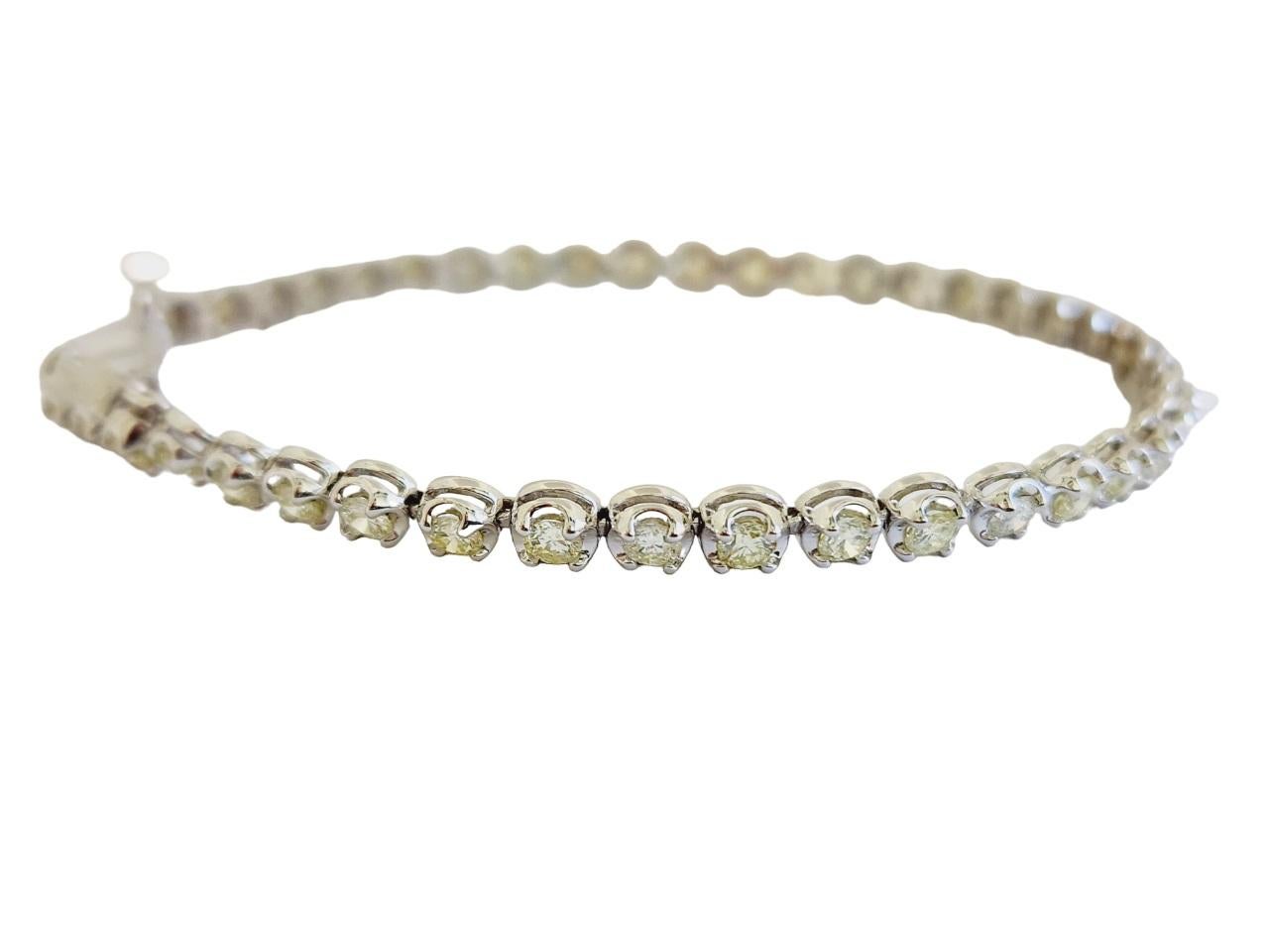 3.50 Carats Diamond Cut Buttercup Bracelet 14 Karat White Gold In New Condition In Great Neck, NY