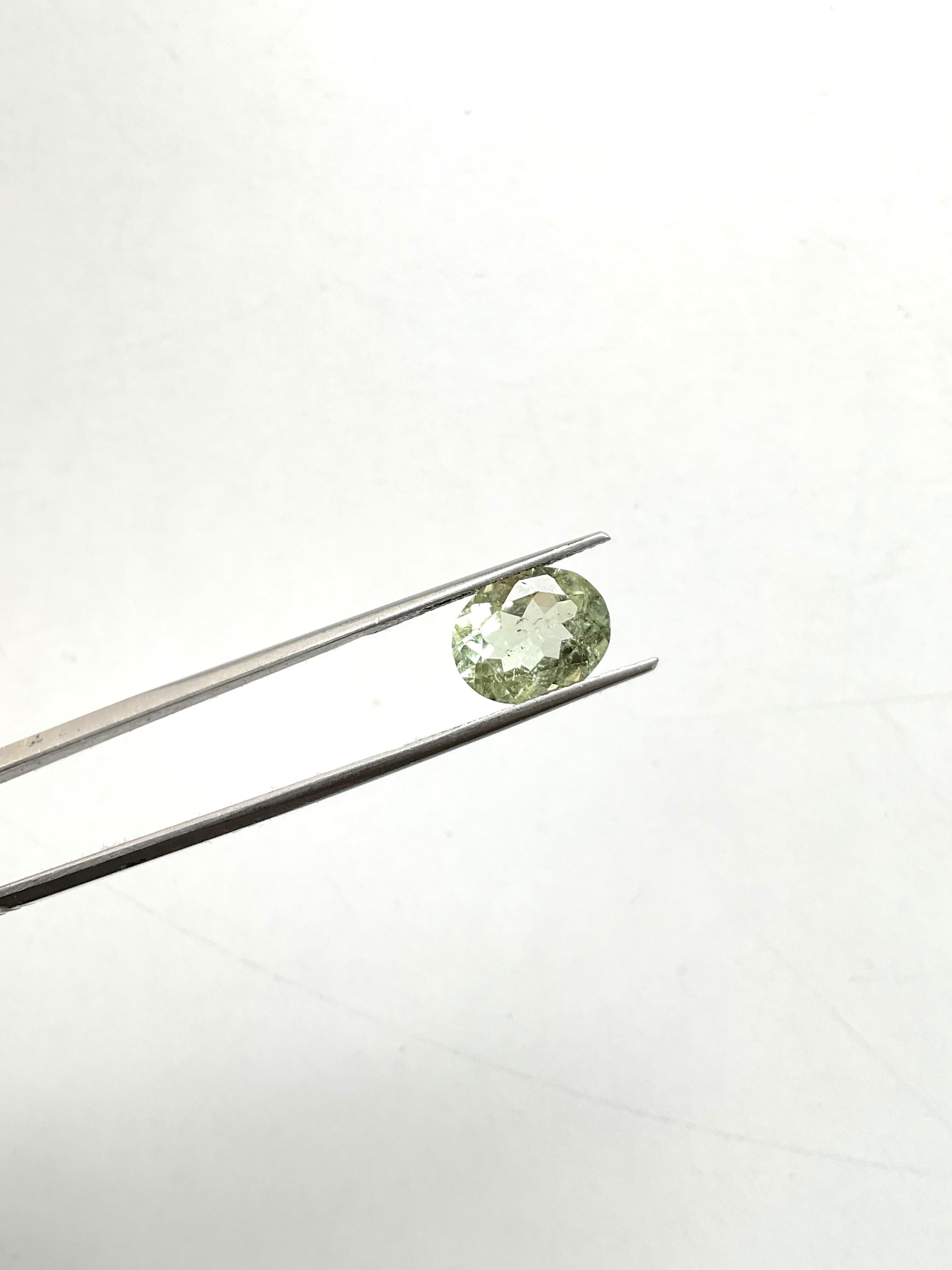 3,50 Quilates Turmalina Verde Facetada Talla Oval Gema Natural de Máxima Calidad en venta 1