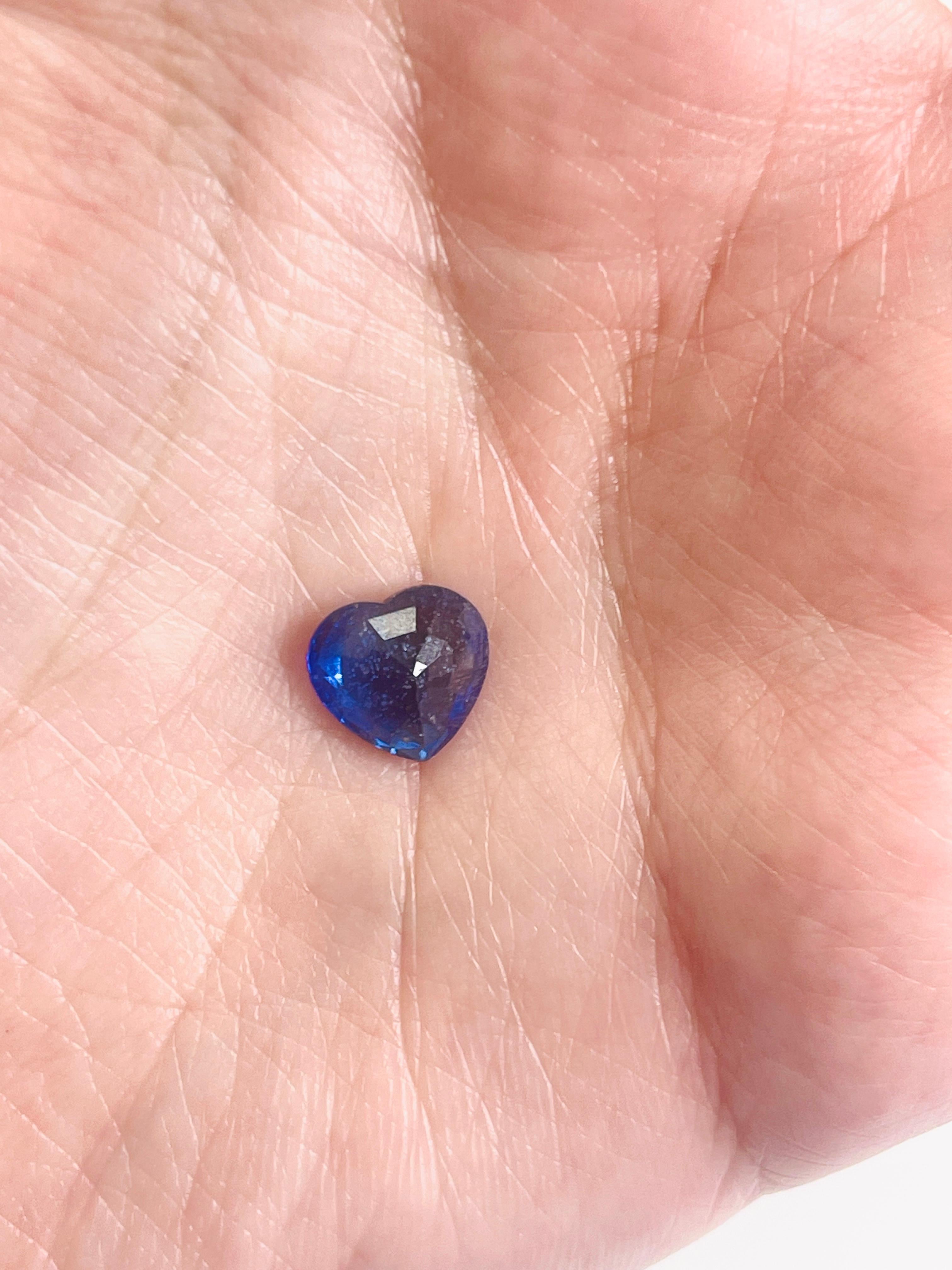 3.50 Carats intense Blue Sapphire Heart Shape Cut Loose Gem In New Condition In Great Neck, NY