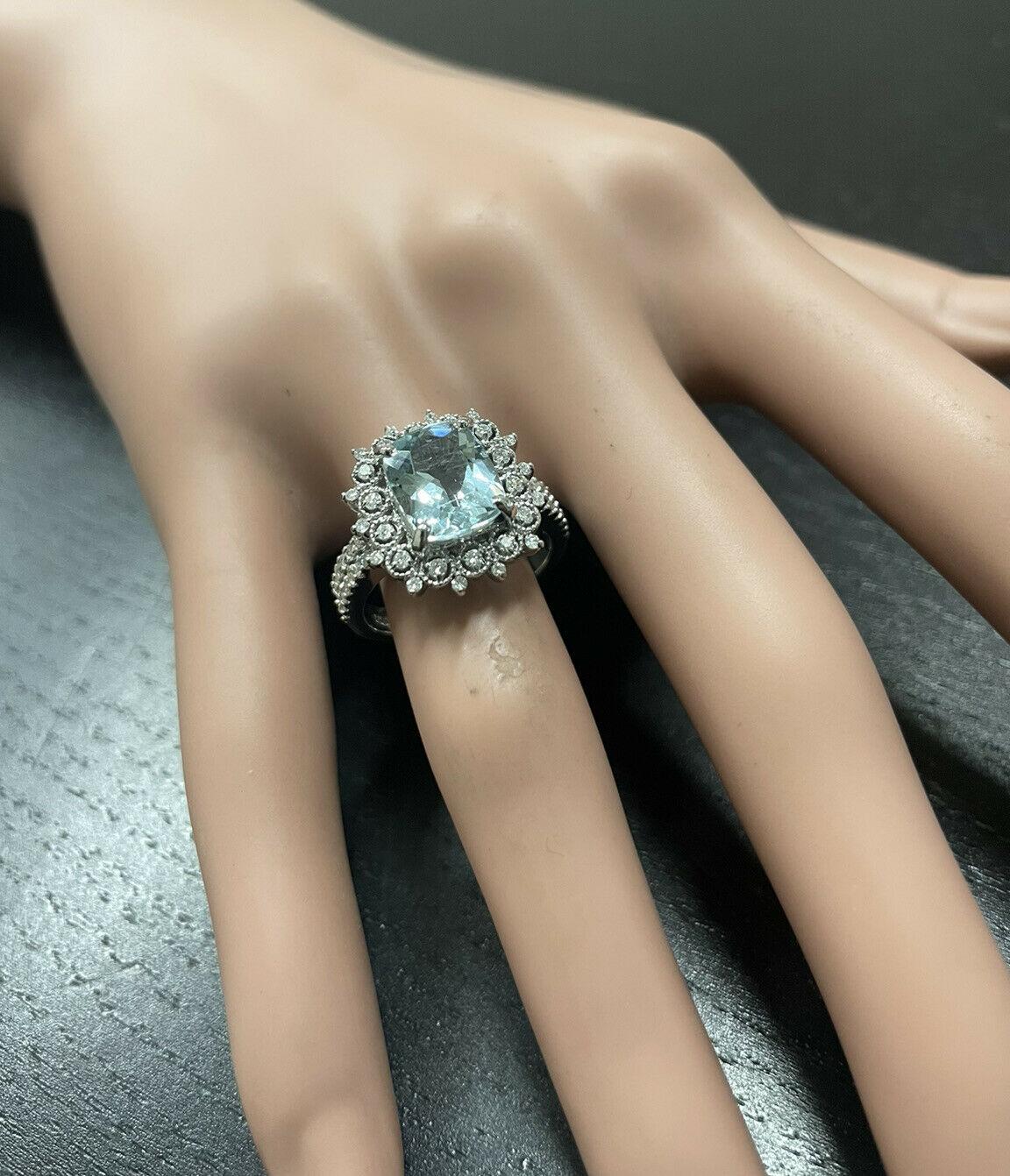 3.50 Carats Natural Aquamarine and Diamond 14K Solid White Gold Ring For Sale 3