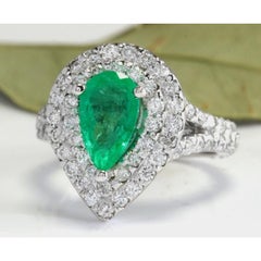 3.50 Carat Natural Colombian Emerald and Diamond 14 Karat Solid White Gold Ring