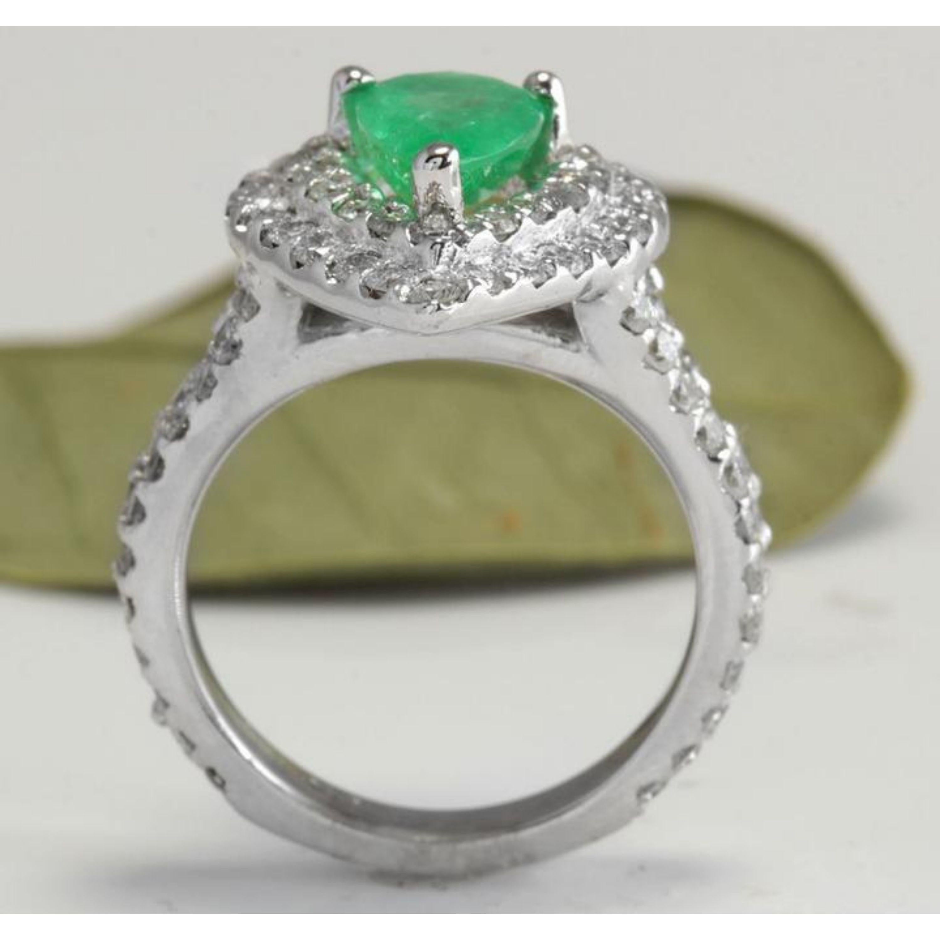 3.50 Carat Natural Colombian Emerald and Diamond 14 Karat Solid White Gold Ring For Sale 1