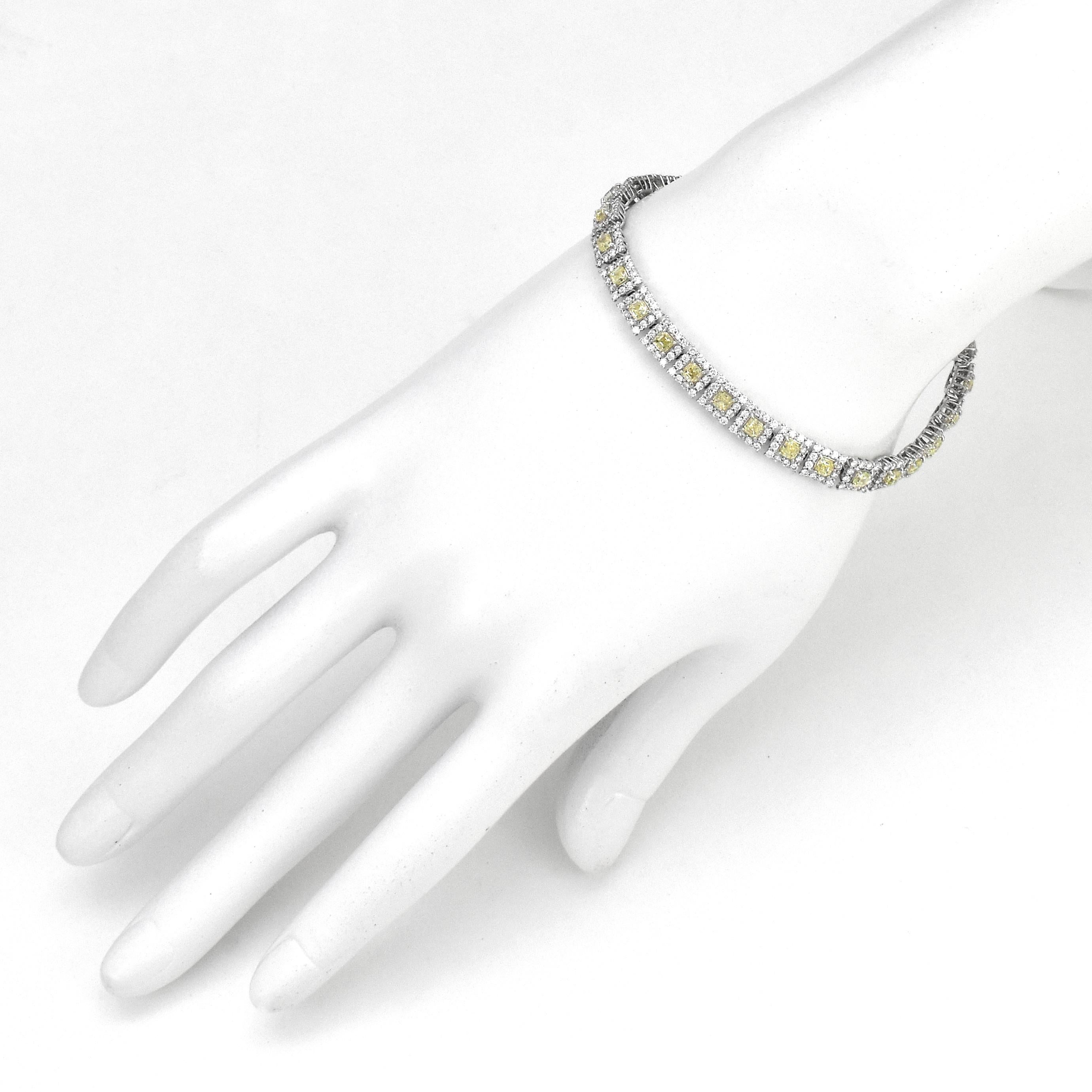 Asscher Cut 3.50 Carats Natural Light Yellow Diamonds Tennis Bracelet Made in Platinum For Sale
