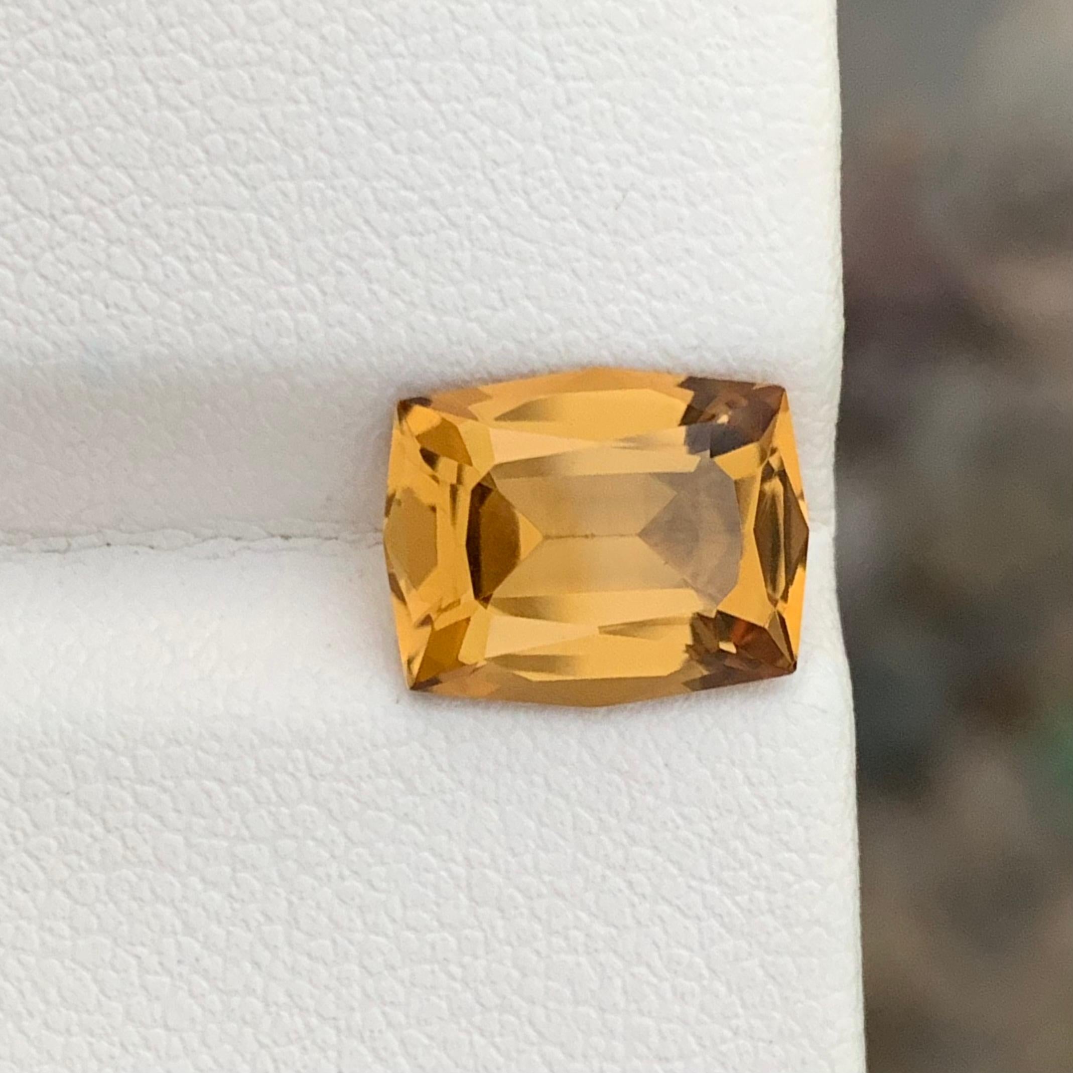 Women's or Men's 3.50 Carats Natural Loose Citrine Gemstone From Brazil Mine For Sale