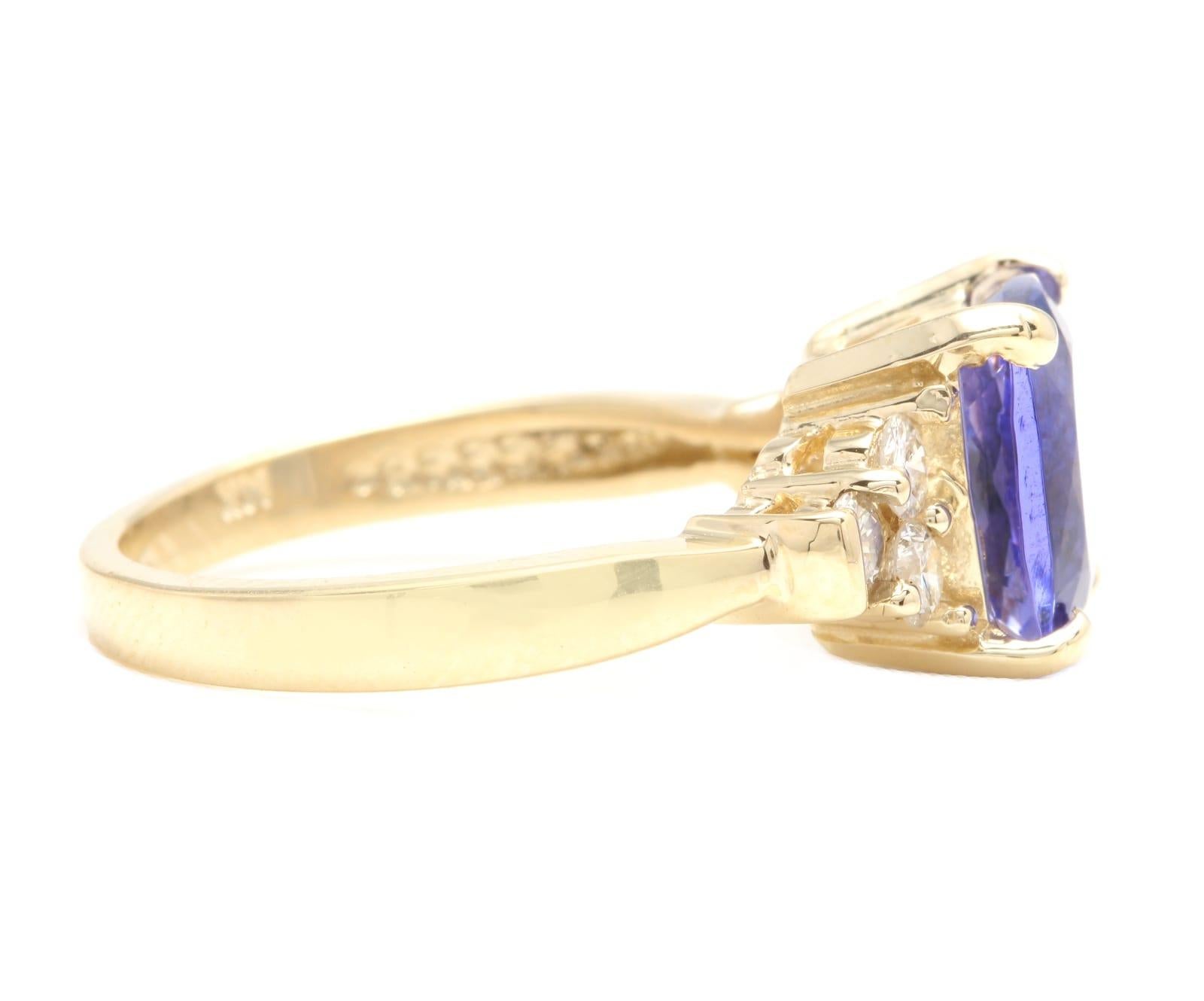 Mixed Cut 3.50 Carats Natural Tanzanite and Diamond 14K Solid Yellow Gold Ring For Sale