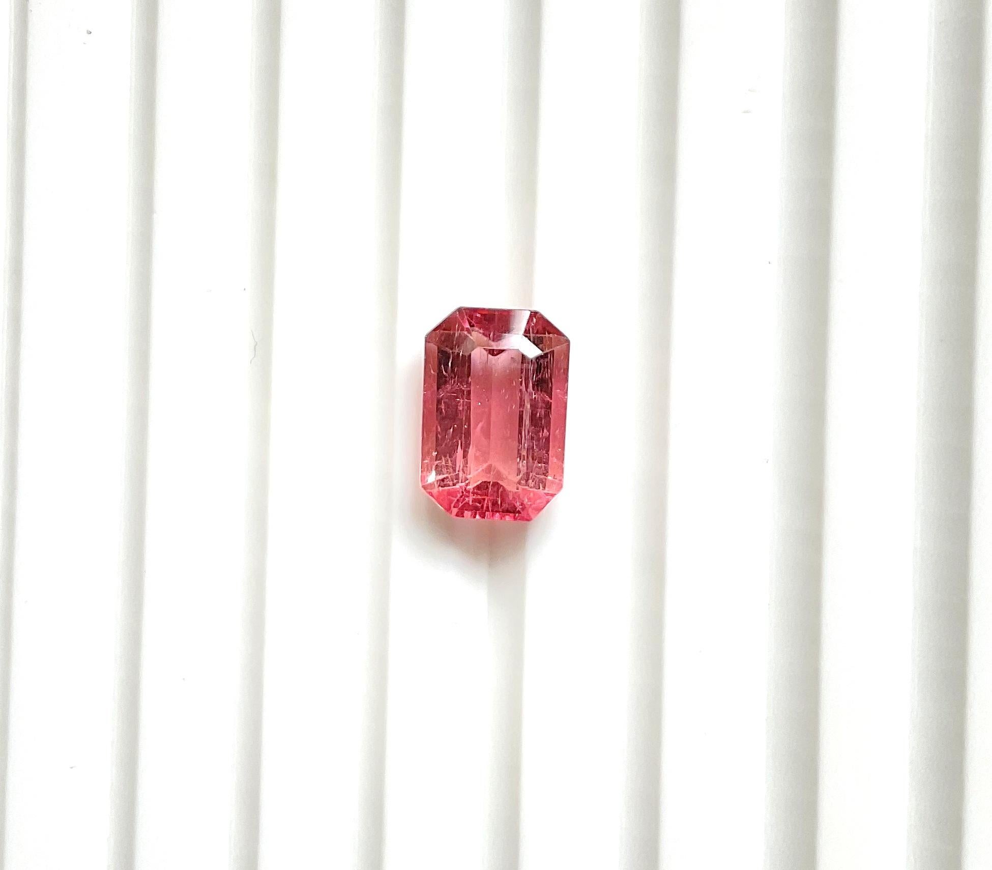 3.50 Carats Pink Tourmaline Octa Faceted Cut stone Top Quality Natural gemstone

Pierre précieuse - Tourmaline
Poids - 3,50 carats
Forme - octogone
Taille -  11.5x8x5 MM
Pièces - 1