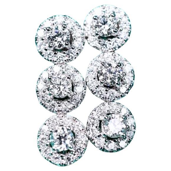 3.50 Carats Round Brillant Shape Diamonds 18K Gold Earrings For Sale