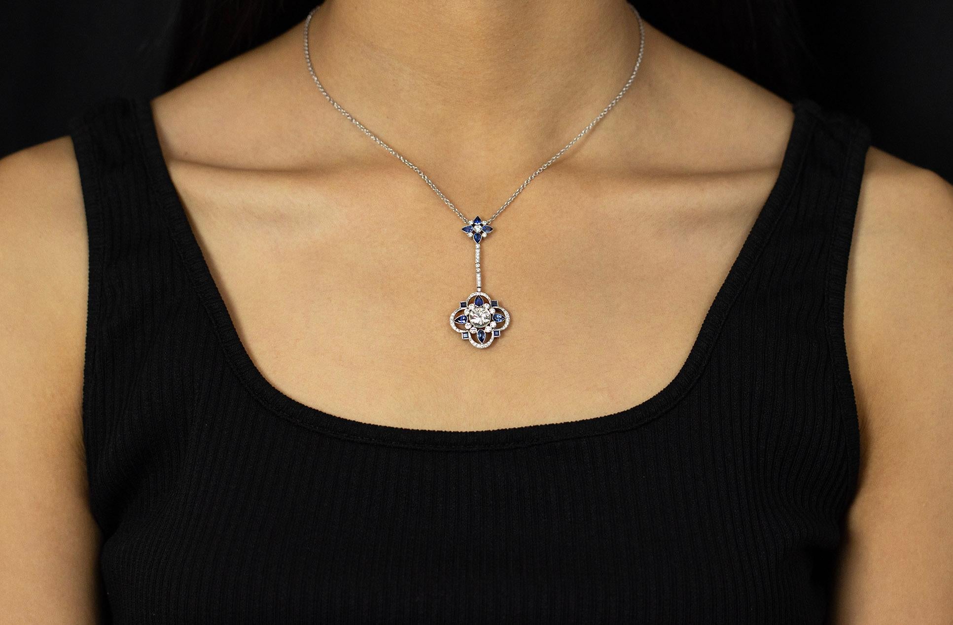 Vintage 3.50 Carats Total Mixed Cut Blue Sapphire and Diamond Pendant Necklace In Good Condition For Sale In New York, NY