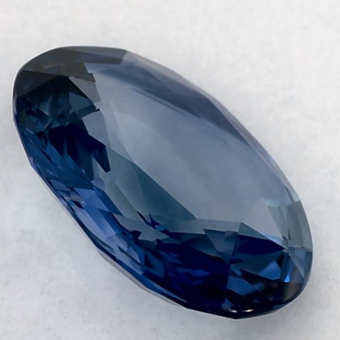 3.50 Karat Blauer Saphir Oval Loser Edelstein im Angebot 1