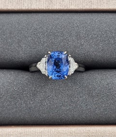 3.50 ct GIA Certified Sapphire & Diamond Ring in Platinum