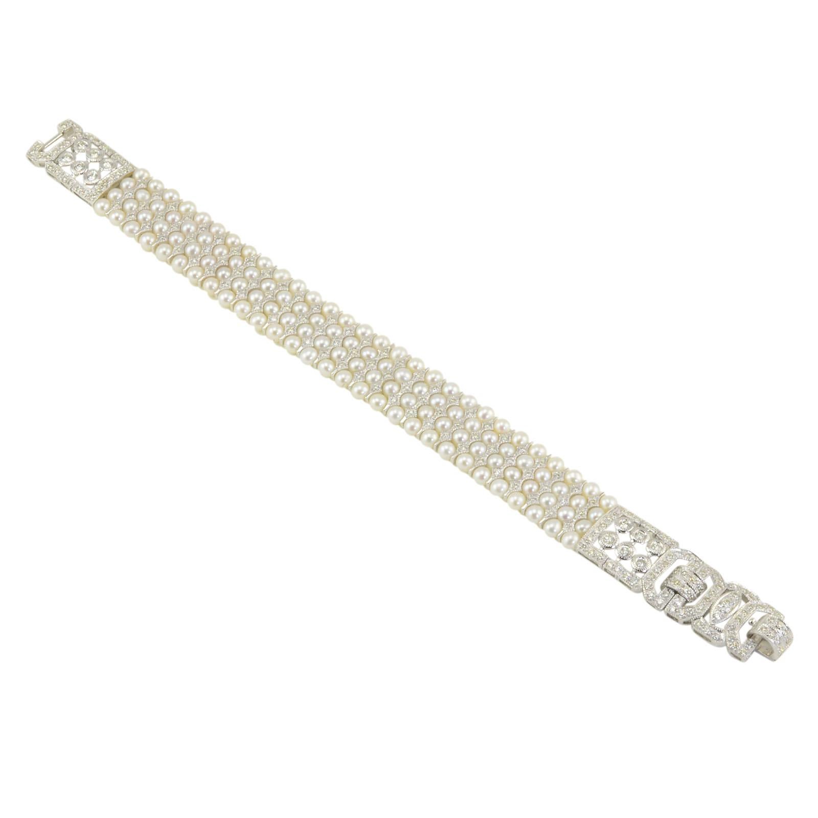 3.50 CTW Diamond and Four Strand Pearl Bracelet In Good Condition For Sale In Solvang, CA