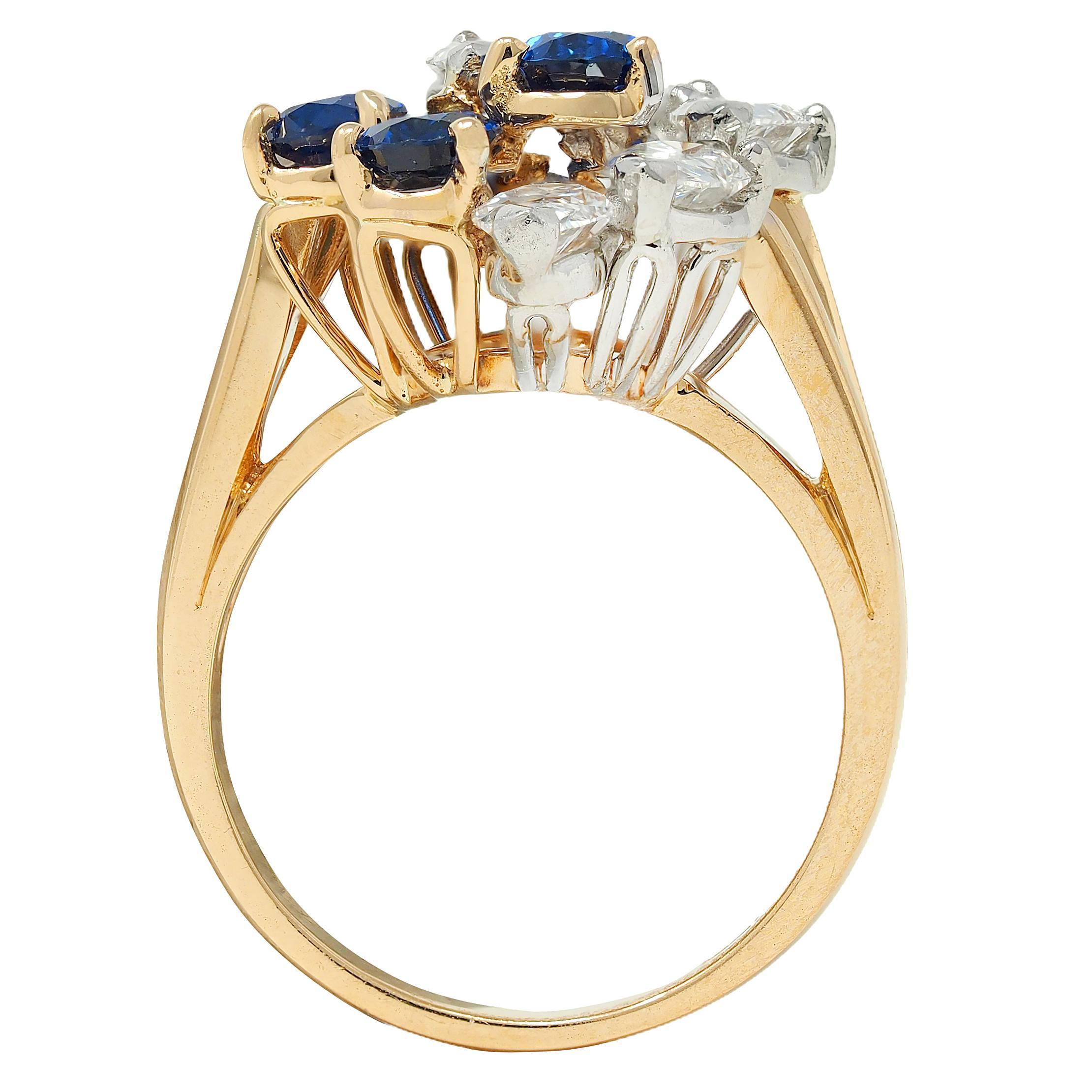 Bague cocktail grappe vintage en or 18 carats, platine, diamants et saphir 3,50 carats poids total en vente 4