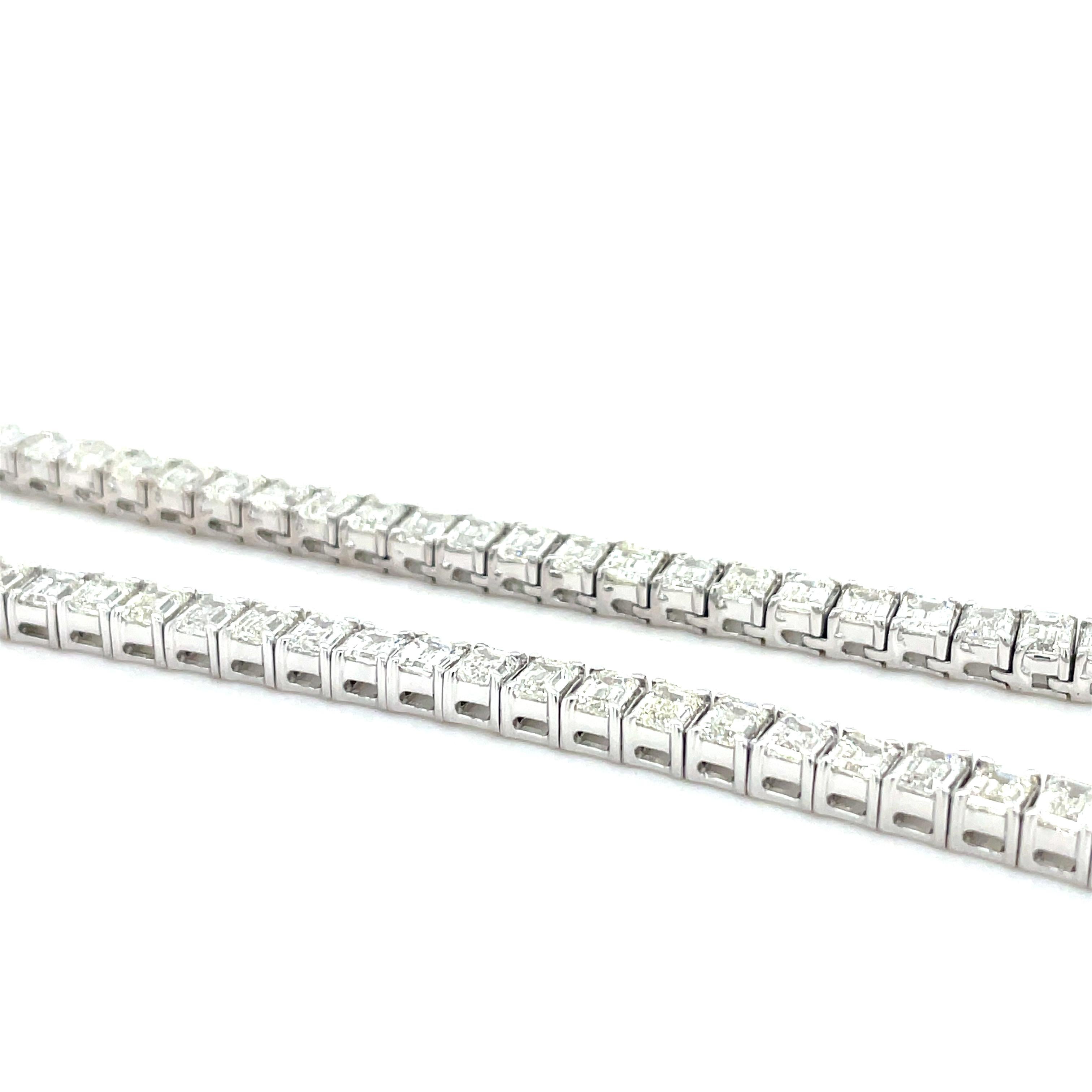 Taglio smeraldo 35.00 Carati Collana di diamanti taglio smeraldo in vendita