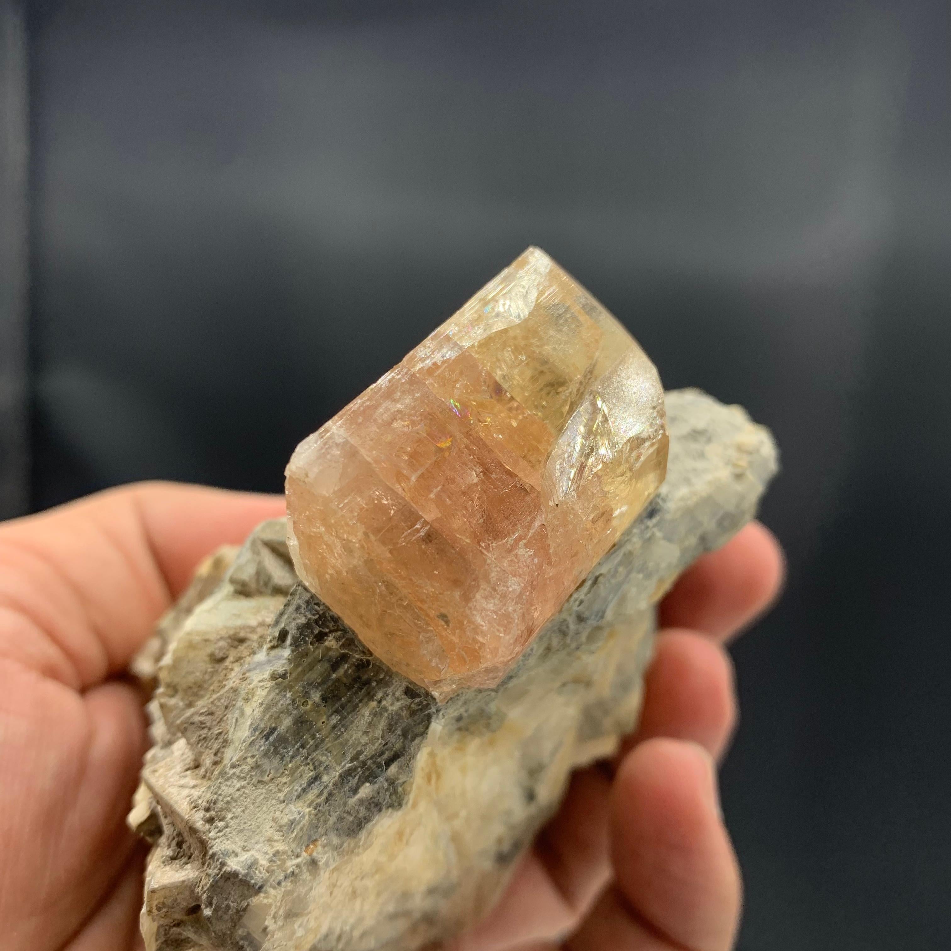 350.03 Gram Gorgeous Imperial Topaz Specimen Katlang, Kpk Province, Pakistan  For Sale 2