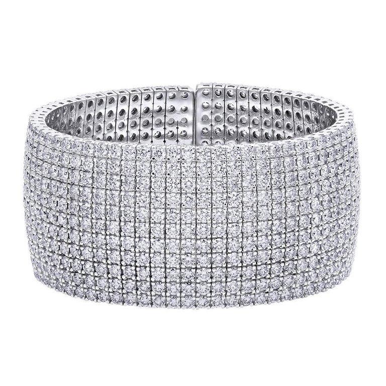 35.05 Carat 18 Kt White Gold Flexible Diamond Cuff  Bangle Bracelet In New Condition For Sale In Little Neck, NY