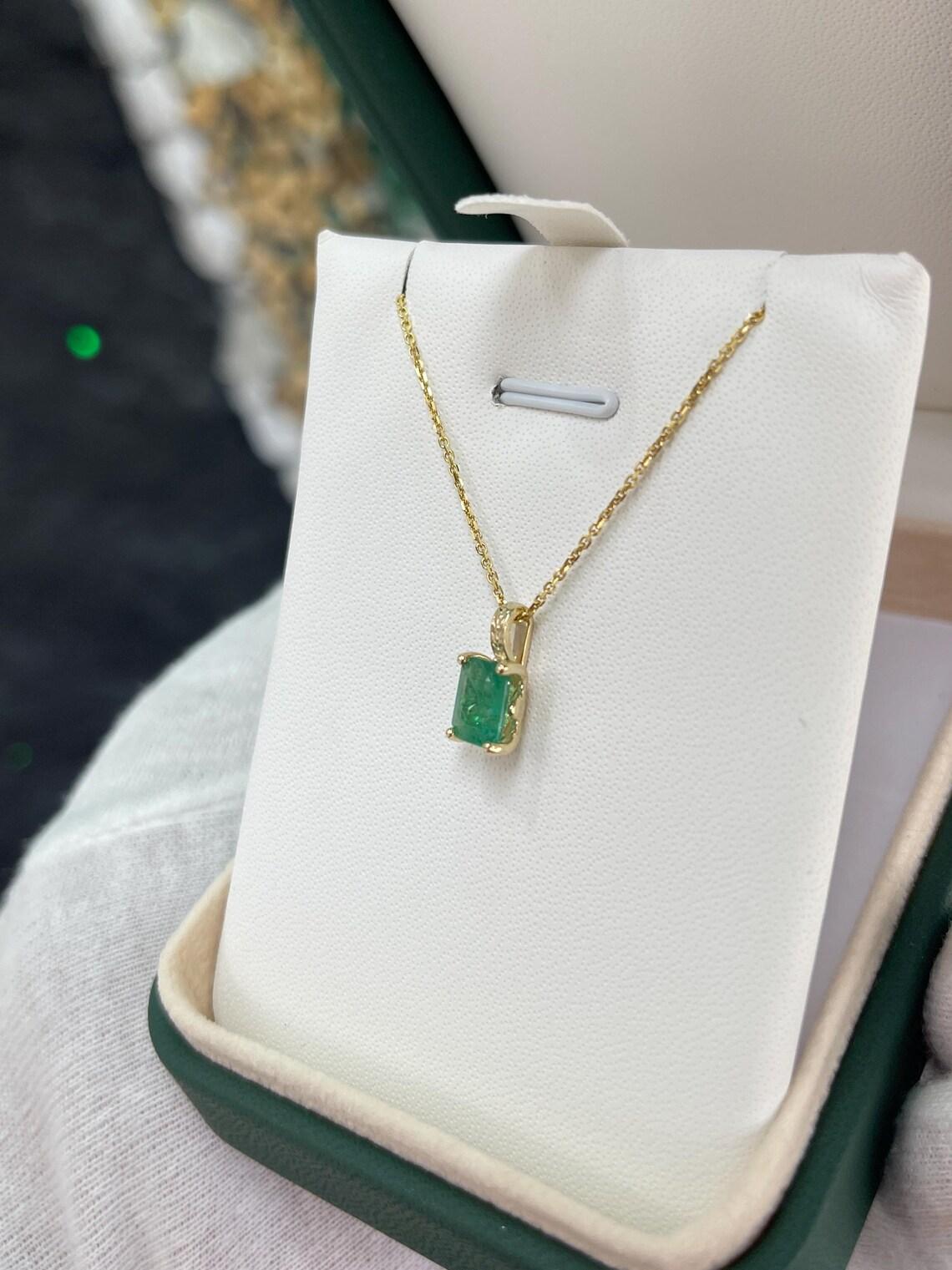 Women's 3.50ct 14K Gold Dark Green Emerald Cut Pendant Necklace For Sale