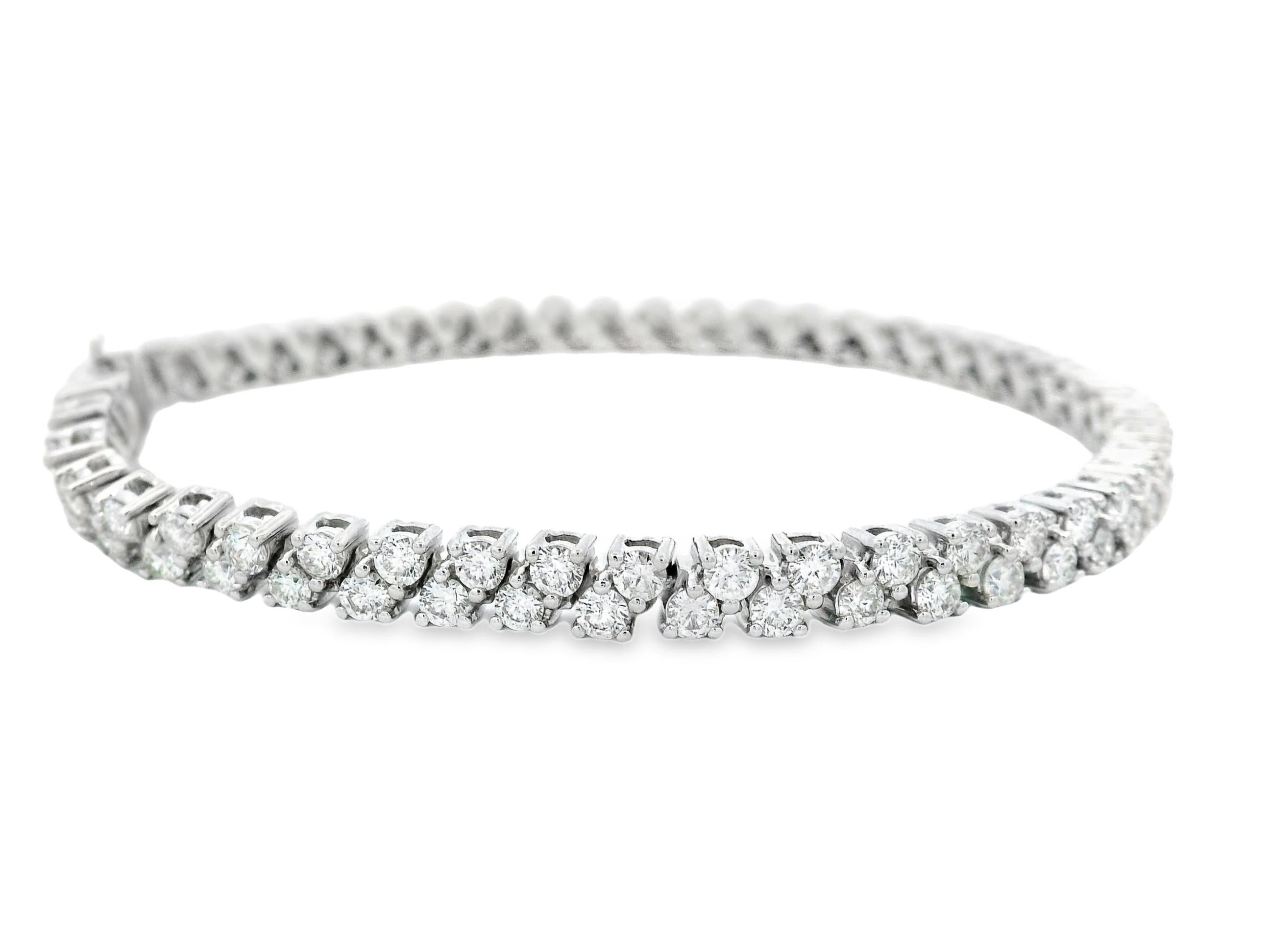 Pulsera de tenis con racimo de diamantes de 3,50 ct en oro blanco de 14 quilates con 112 diamantes redondos Corte redondo en venta