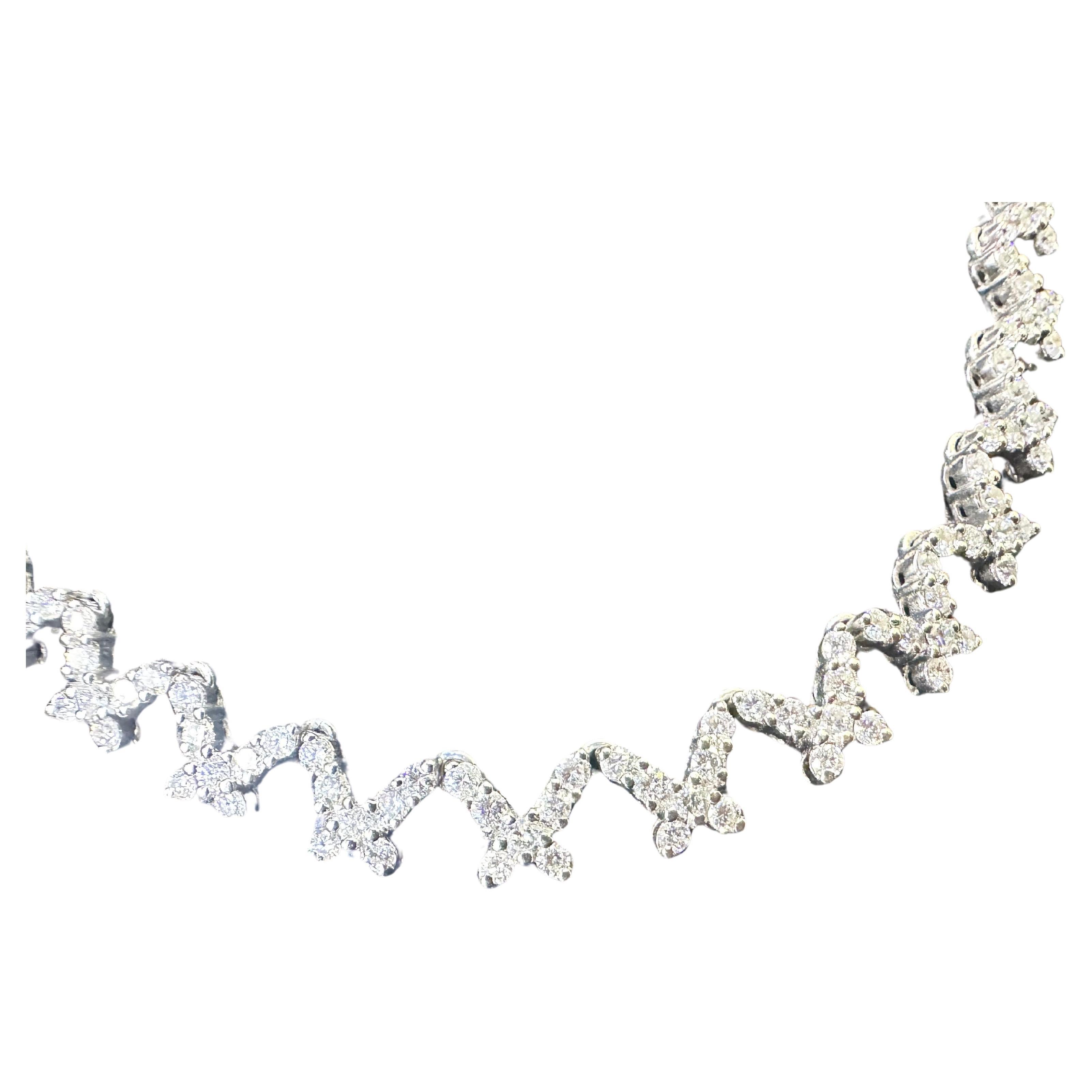 Superbe collier de diamants 3,50 carats en or blanc 18 carats