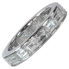 Alianza de diamantes talla esmeralda (aprox. 3,5 quilates), Platino