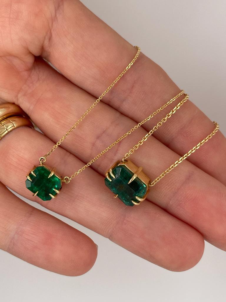 3.50ct Emerald necklace made in 18k yellow gold with chain For Sale 8
