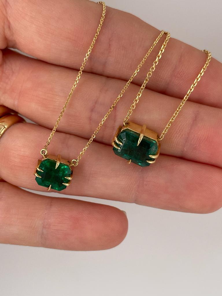 3.50ct Emerald necklace made in 18k yellow gold with chain For Sale 9