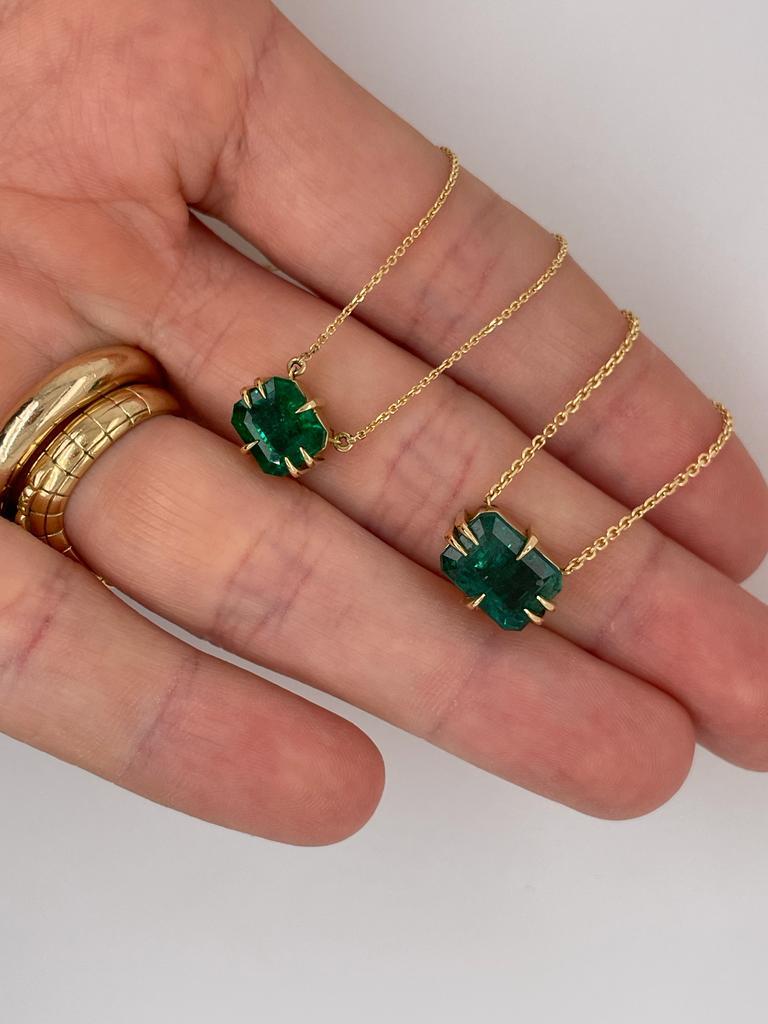 3.50ct Emerald necklace made in 18k yellow gold with chain For Sale 11