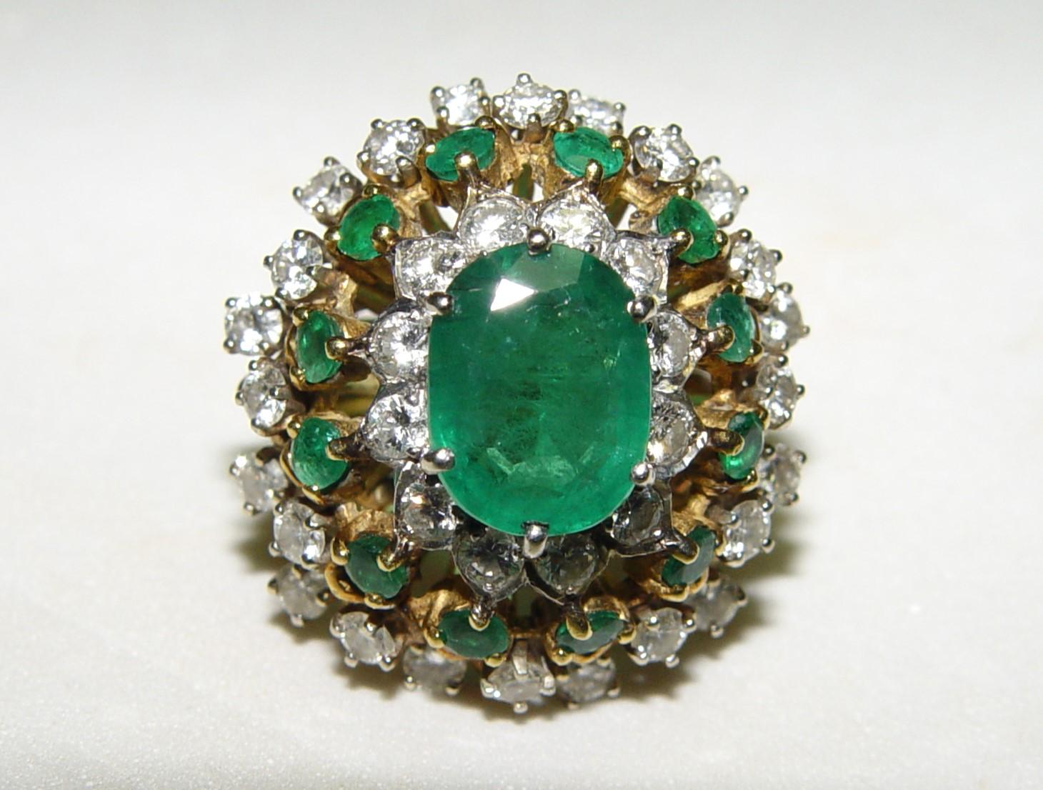 3.50CT Natural Emerald and Diamond cocktail ring 18K s-6 For Sale 6