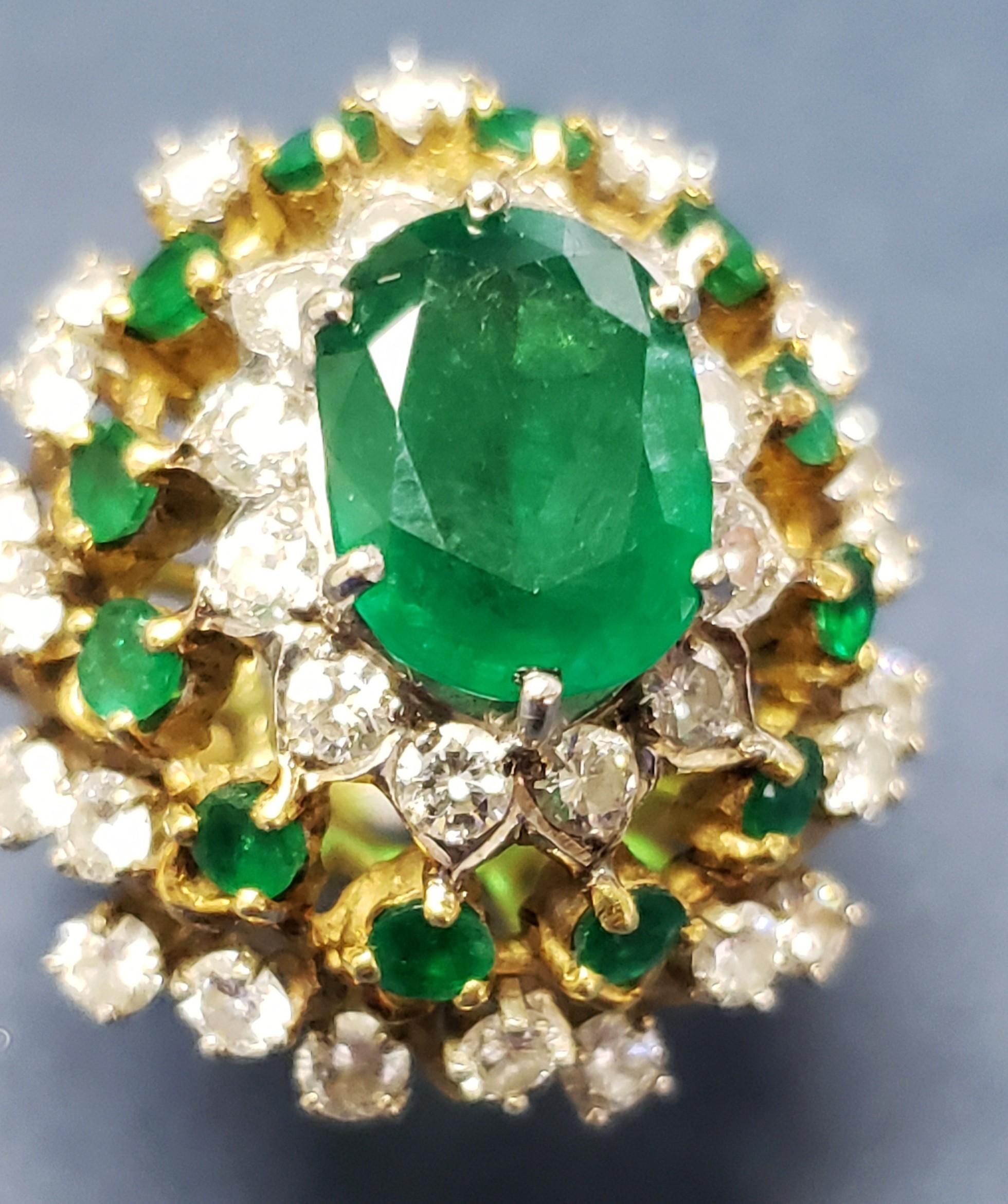 3.50CT Natural Emerald and Diamond cocktail ring 18K s-6 For Sale 10