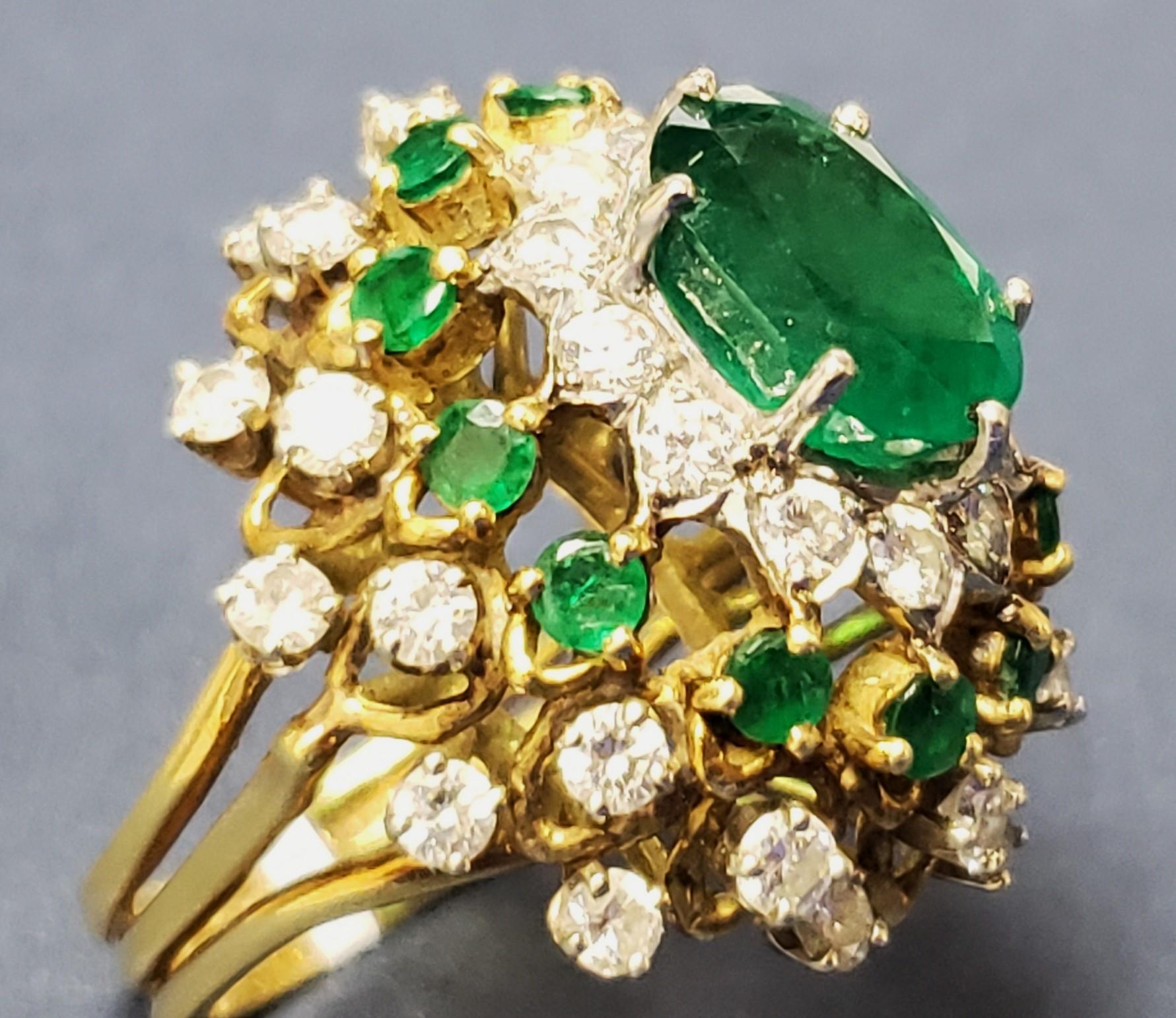 3.50CT Natural Emerald and Diamond cocktail ring 18K s-6 For Sale 11