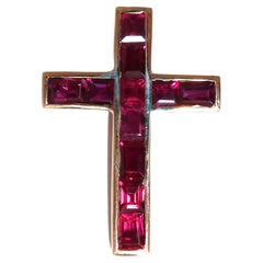 Pendentif en forme de croix en rubis naturel de 3,50 carats et diamant baguette 14 carats