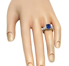 3.50ct Sapphire 0.50ct Diamond Gold Engagement Ring