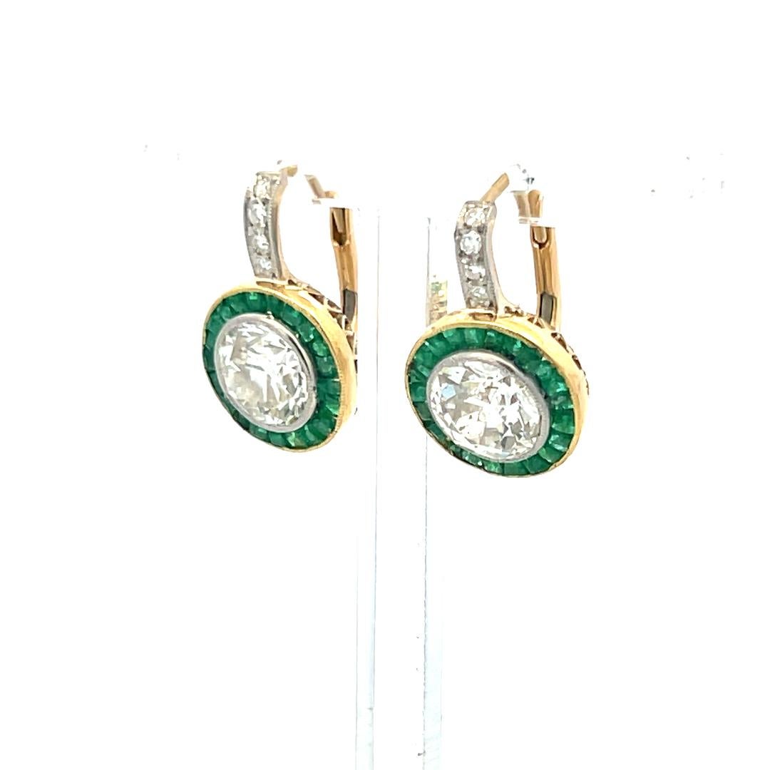 3.51 Carat Old European Cut Diamond 0.60 Carat Emerald 18K Gold-Plat Earrings For Sale 1