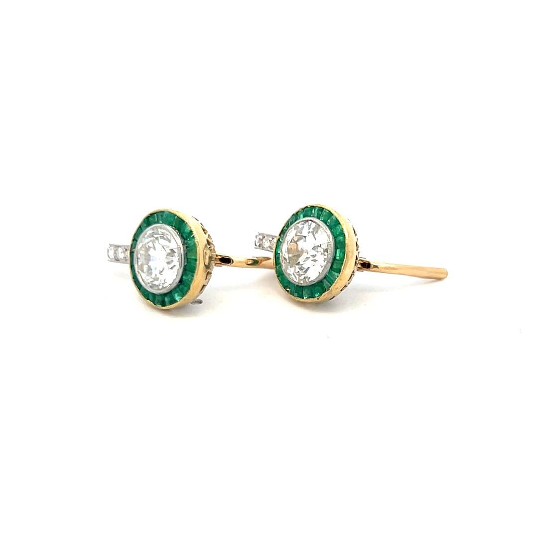 3.51 Carat Old European Cut Diamond 0.60 Carat Emerald 18K Gold-Plat Earrings For Sale 3