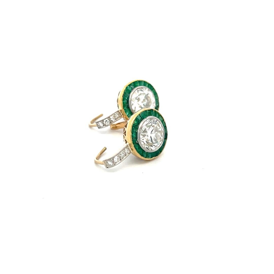 3.51 Carat Old European Cut Diamond 0.60 Carat Emerald 18K Gold-Plat Earrings For Sale 4
