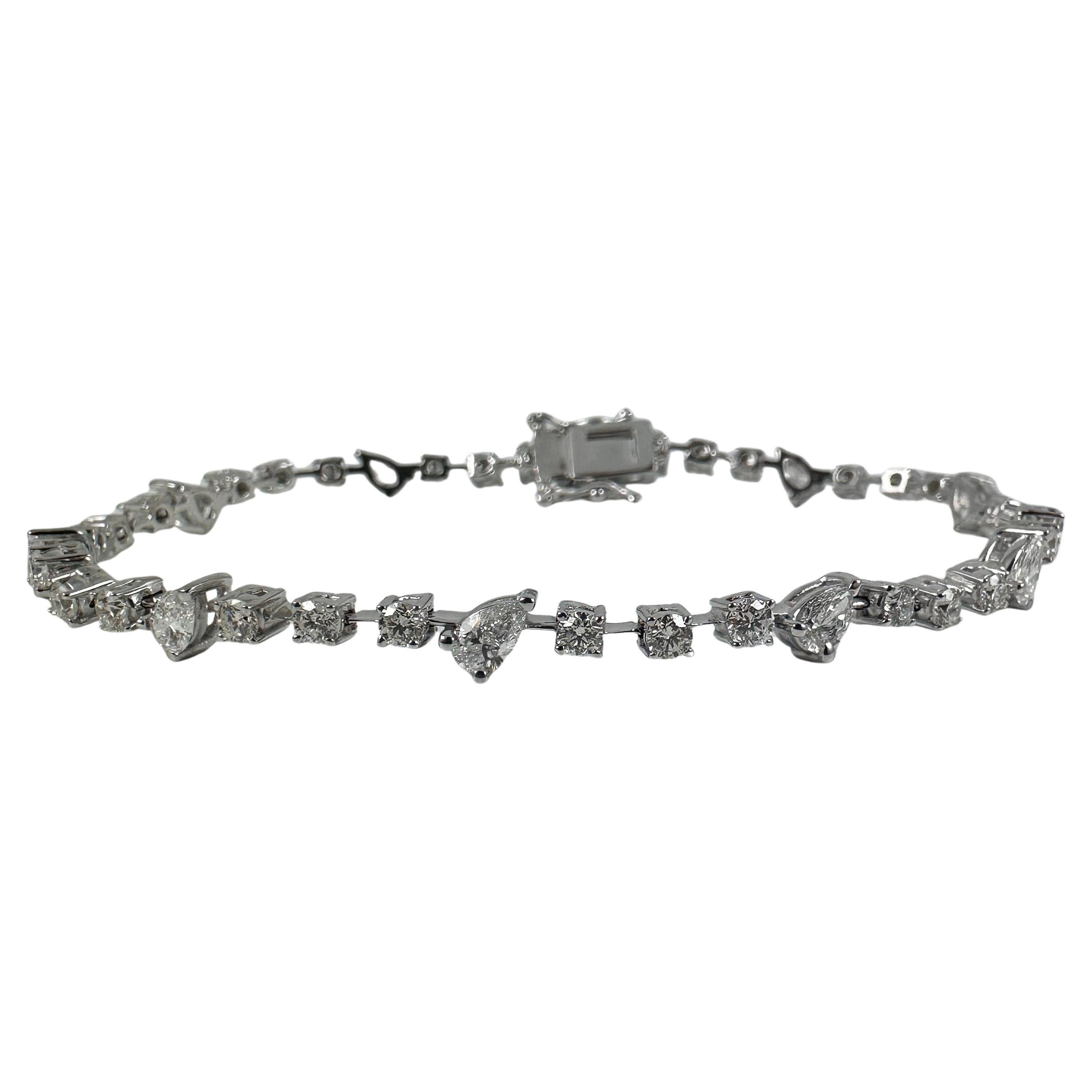 3,51 Karat birnenförmiges und rundes Diamantarmband aus 14K Weißgold, 7 Zoll im Angebot