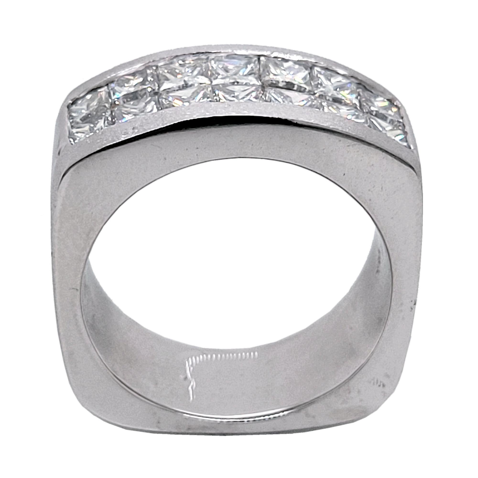 Men's 3.51 Carat Princess Cut Diamond 18 Karat Gents Ring For Sale