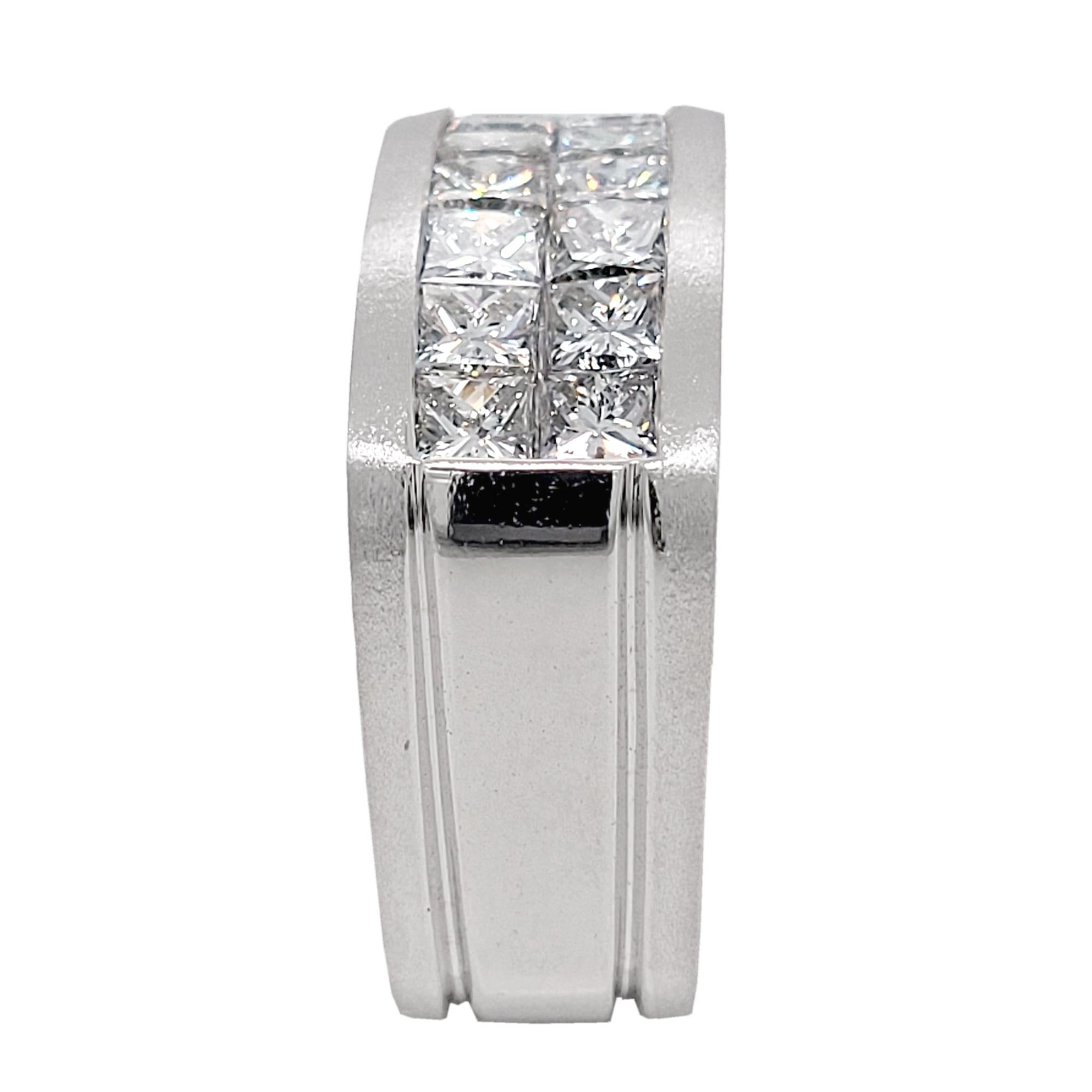 3.51 Carat Princess Cut Diamond 18 Karat Gents Ring For Sale 1