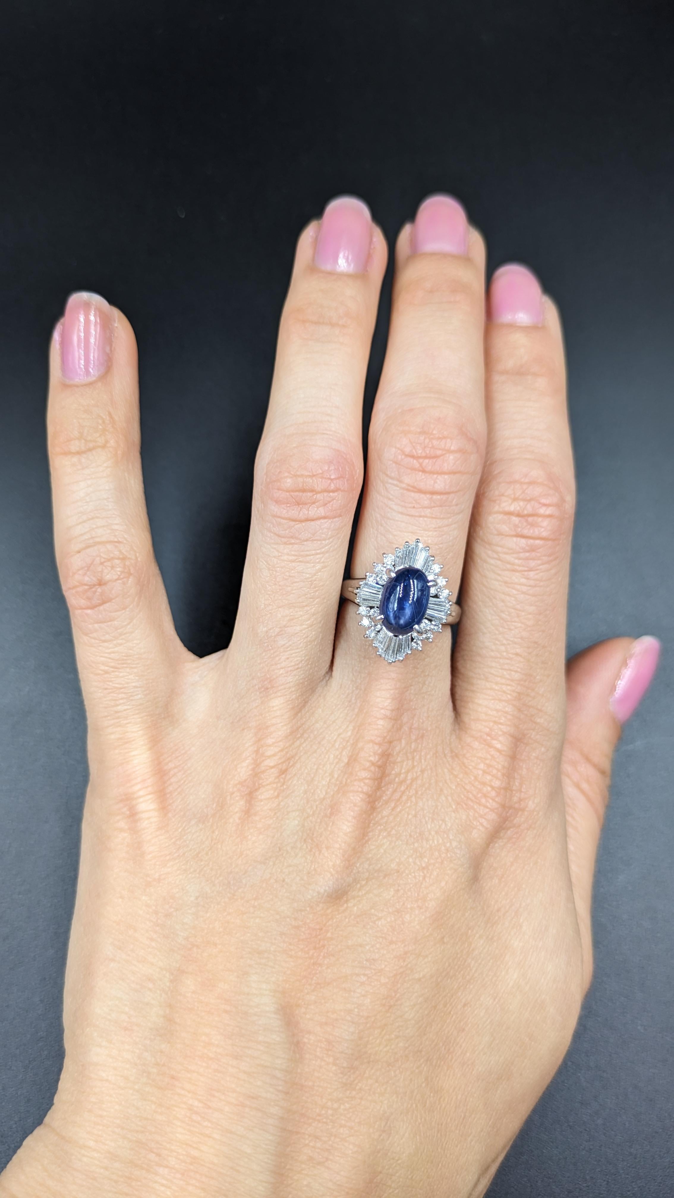 3.51 Carat Sapphire Cabochon and 0.58 Carat Diamond Ring in Platinum For Sale 2