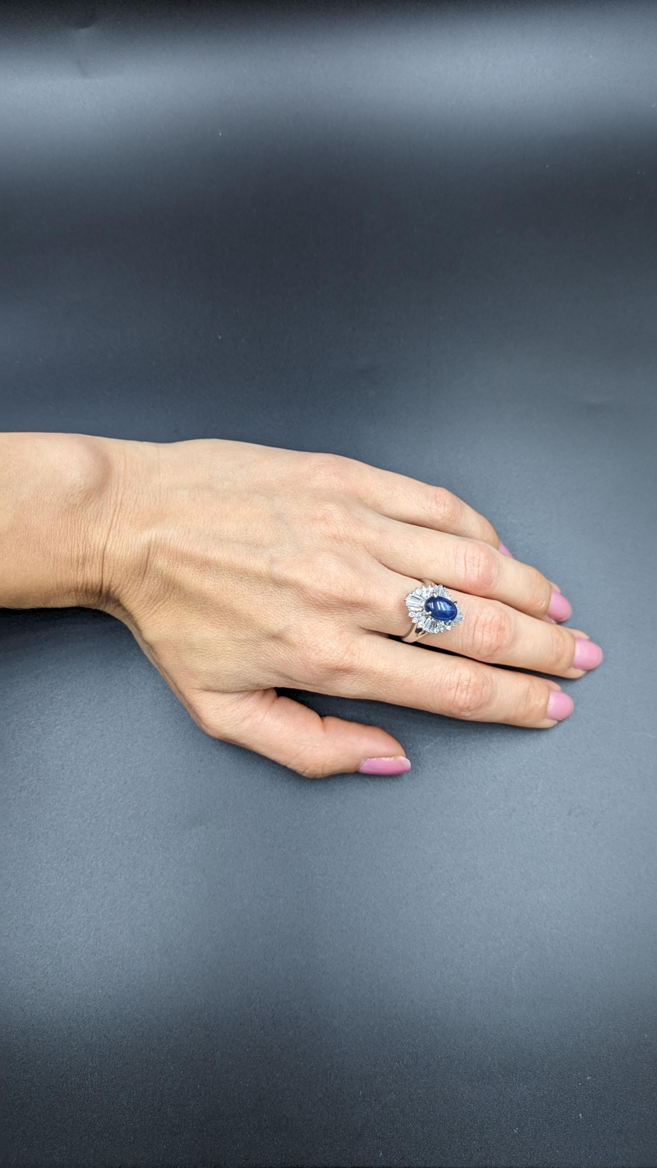 3.51 Carat Sapphire Cabochon and 0.58 Carat Diamond Ring in Platinum For Sale 4