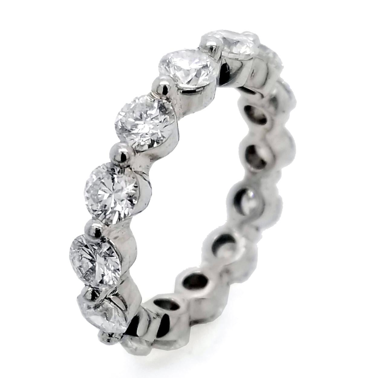 Round Cut 3.51 Carat Share Prong Round Brilliant Diamond Platinum Eternity Ring For Sale