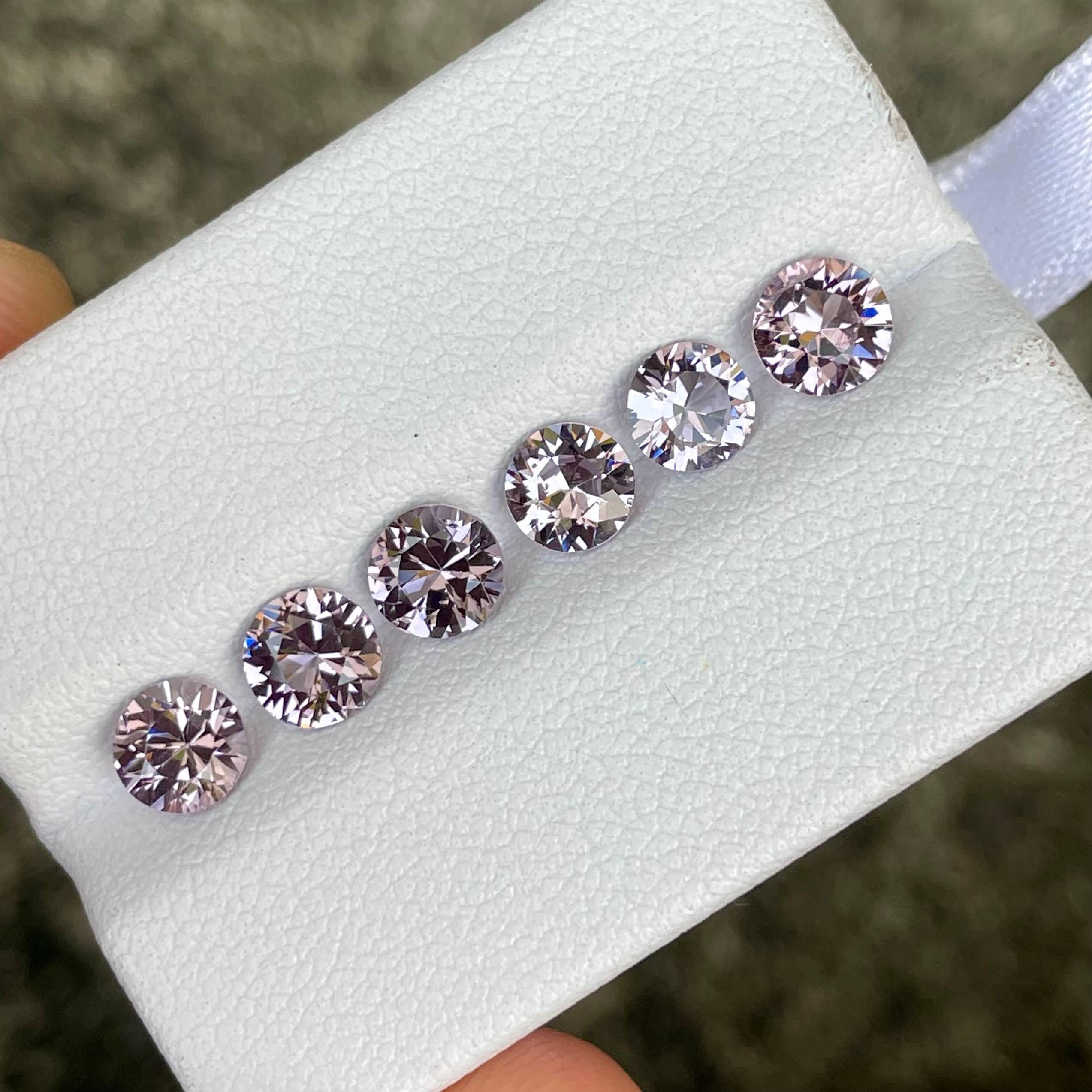 Modern 3.51 carats 6 Piece Pink Spinel Gems Lot Round Cut from Burma For Sale