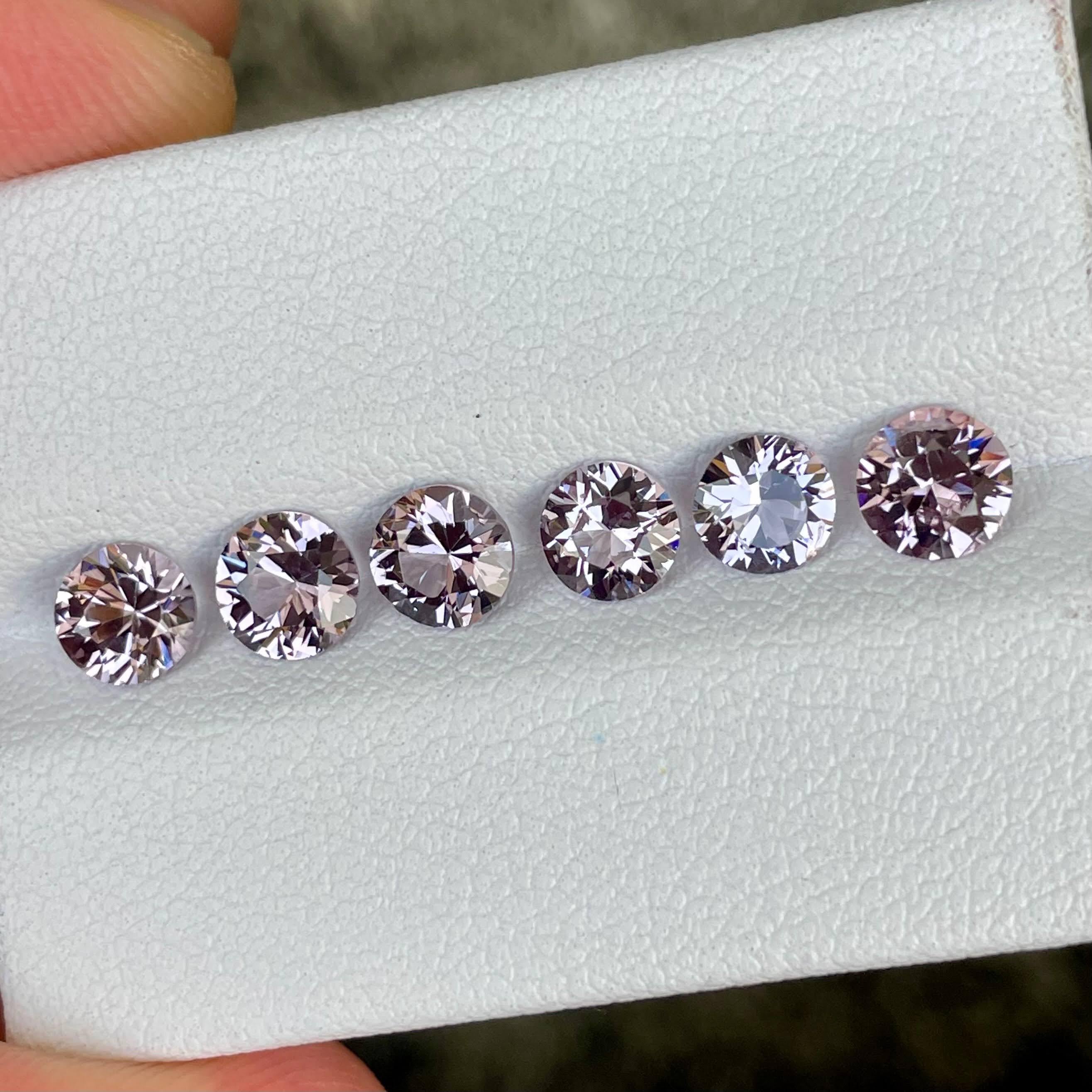 3.51 carats 6 Piece Pink Spinel Gems Lot Round Cut from Burma For Sale 1