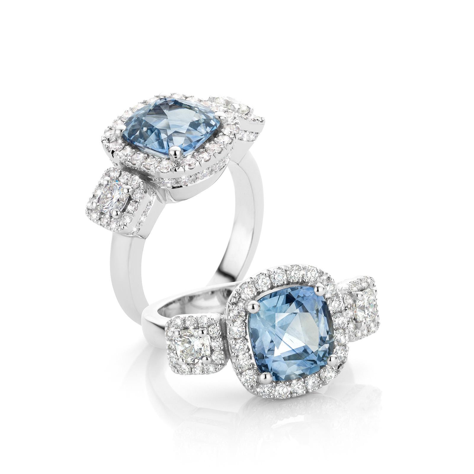 Cushion Cut 3, 51Ct Ceylon Blue Sapphire 18K Diamond 1, 09Ct VVS-DE Coctail Engagement Ring