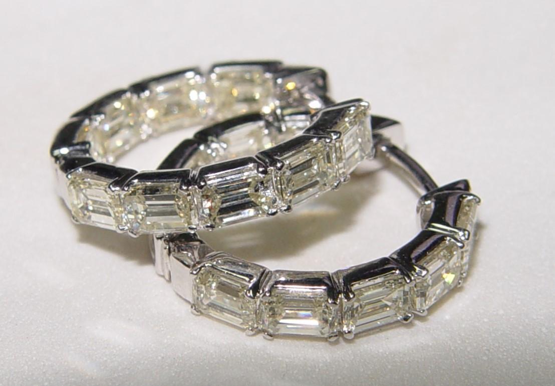 3.51CT Emerald Cut  Natural Diamond hoop earrings 14K 18MM In New Condition For Sale In Chicago, IL