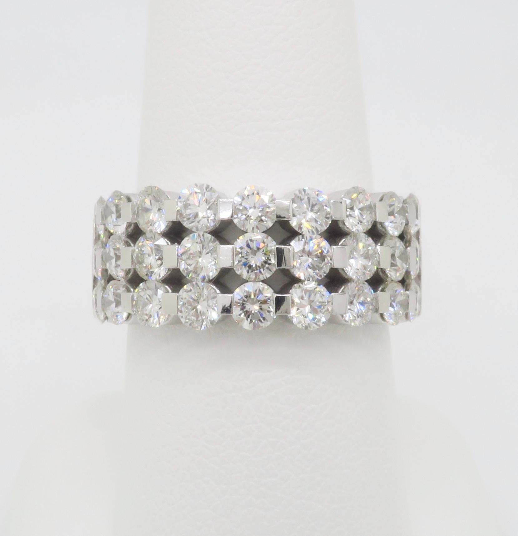 Taille ronde 3(51CTW Three Row Diamond Band (bande de diamants à trois rangs) en vente