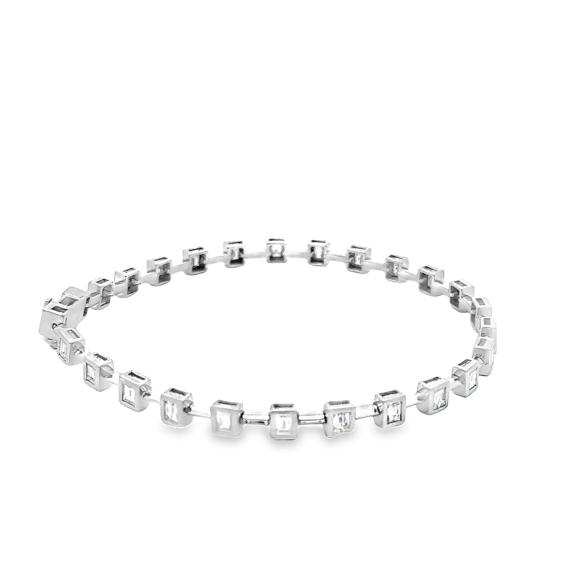 3.52 Carat Bar Station 14k White Gold Tennis Bracelet In New Condition For Sale In Beverly Hills, CA