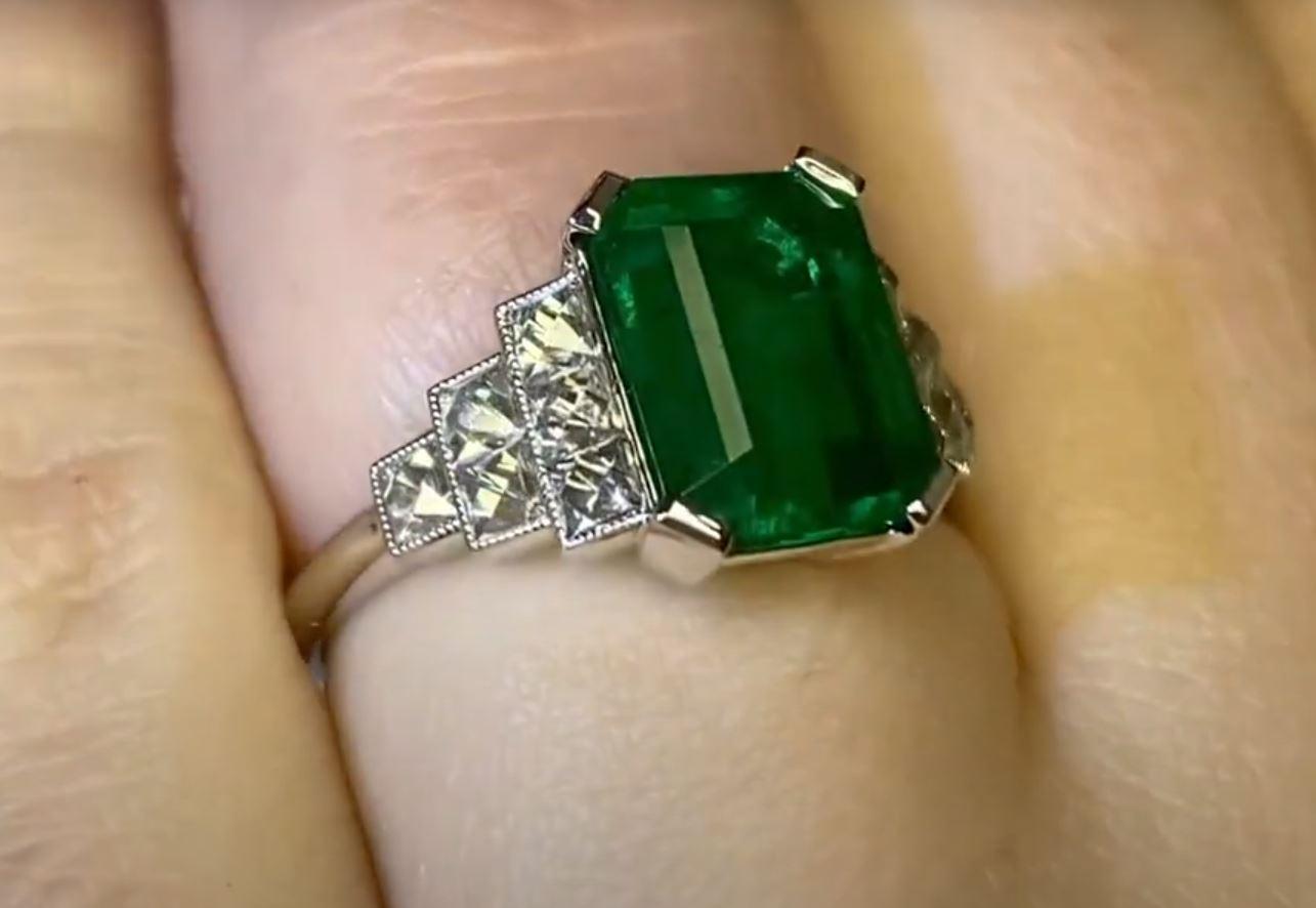 Art Deco 3.52ct Emerald-cut Emerald Engagement Ring, Platinum 