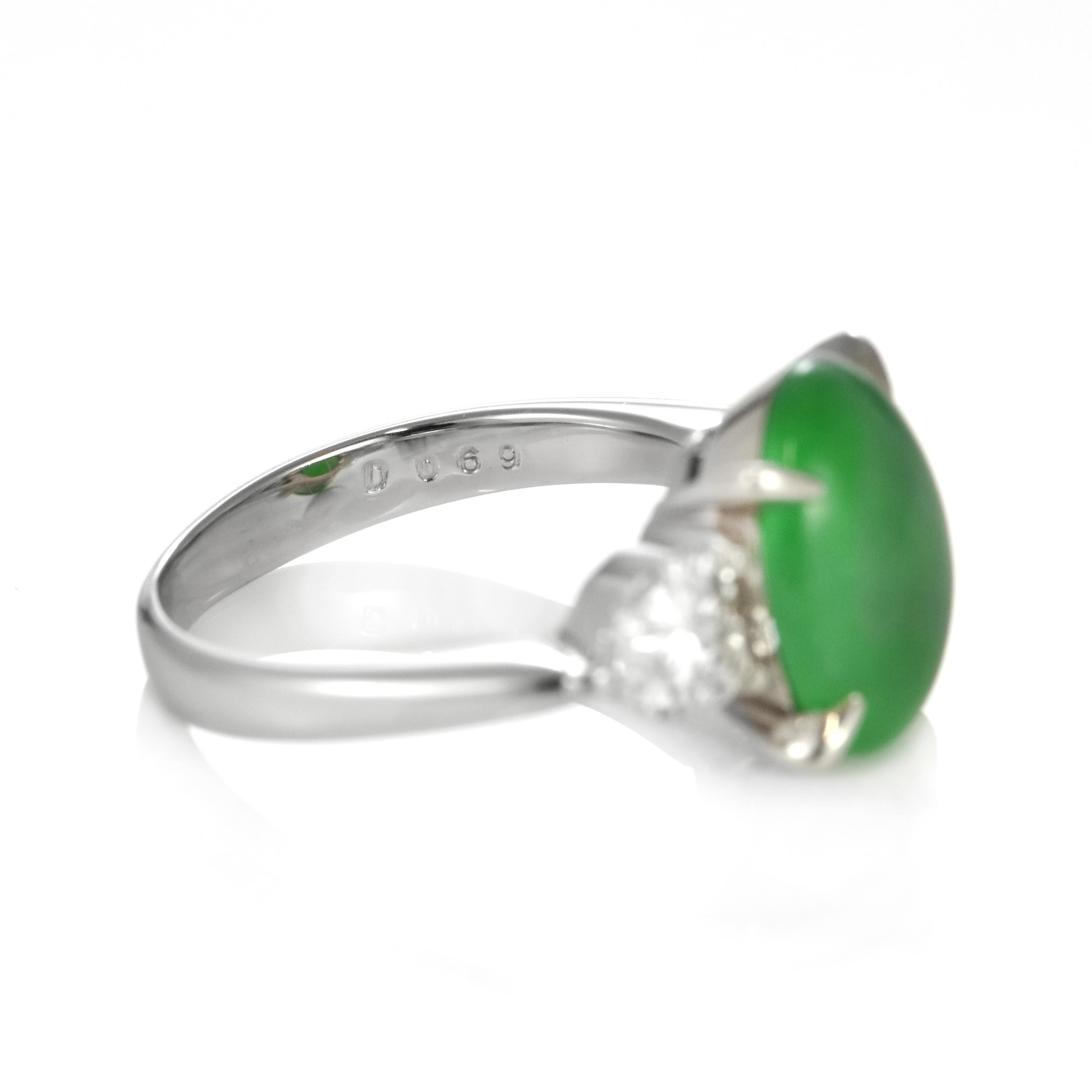 Anello a tre pietre con giadeite naturale di tipo A e diamanti da 3,52 carati in platino in vendita 2