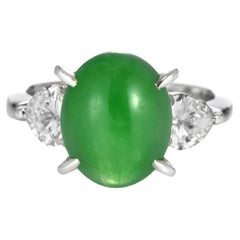 3,52 Karat natürlicher Typ A Jadeit und Diamant Drei-Stein-Ring aus Platin